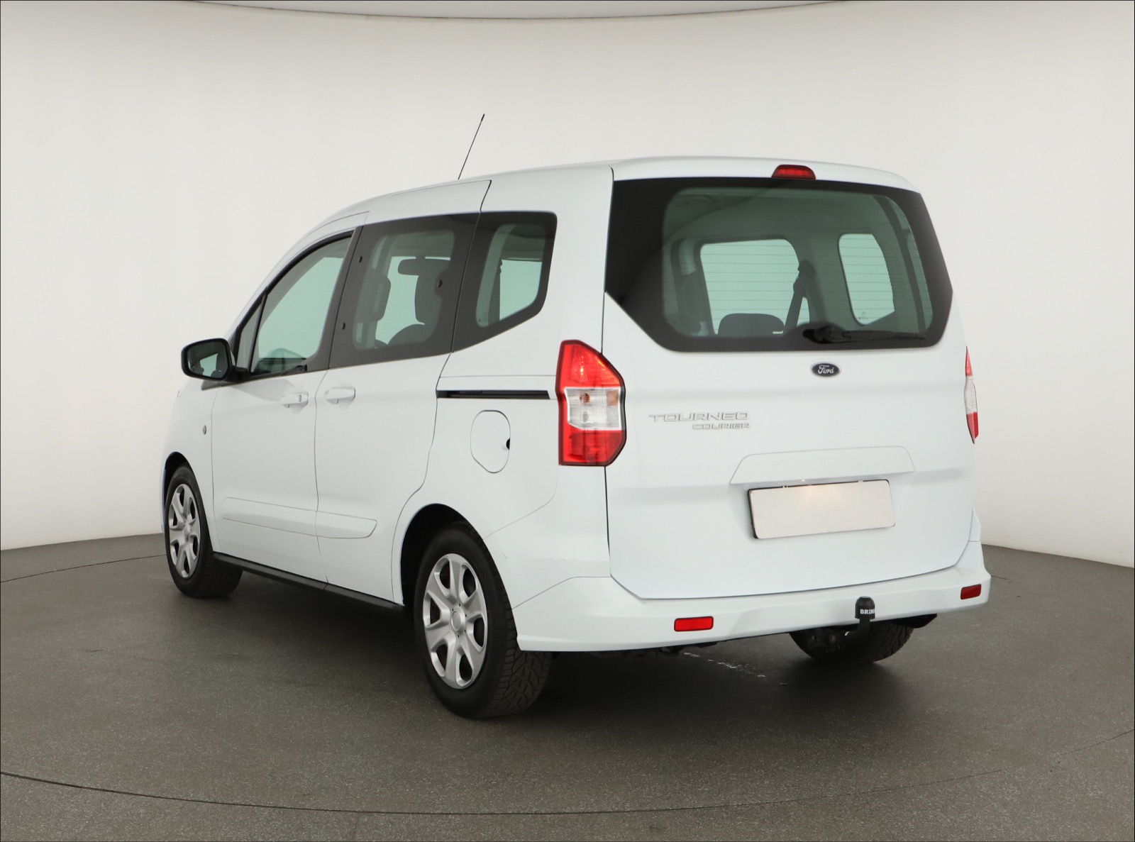 Ford Tourneo Courier, 2021 - pohled č. 5