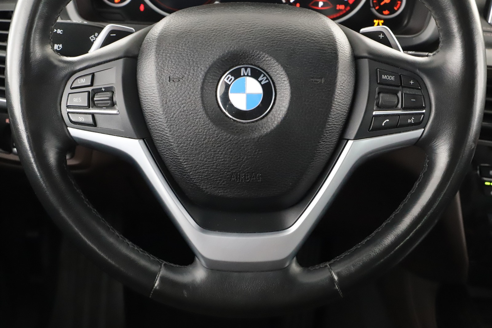 BMW X5, 2017 - pohled č. 17