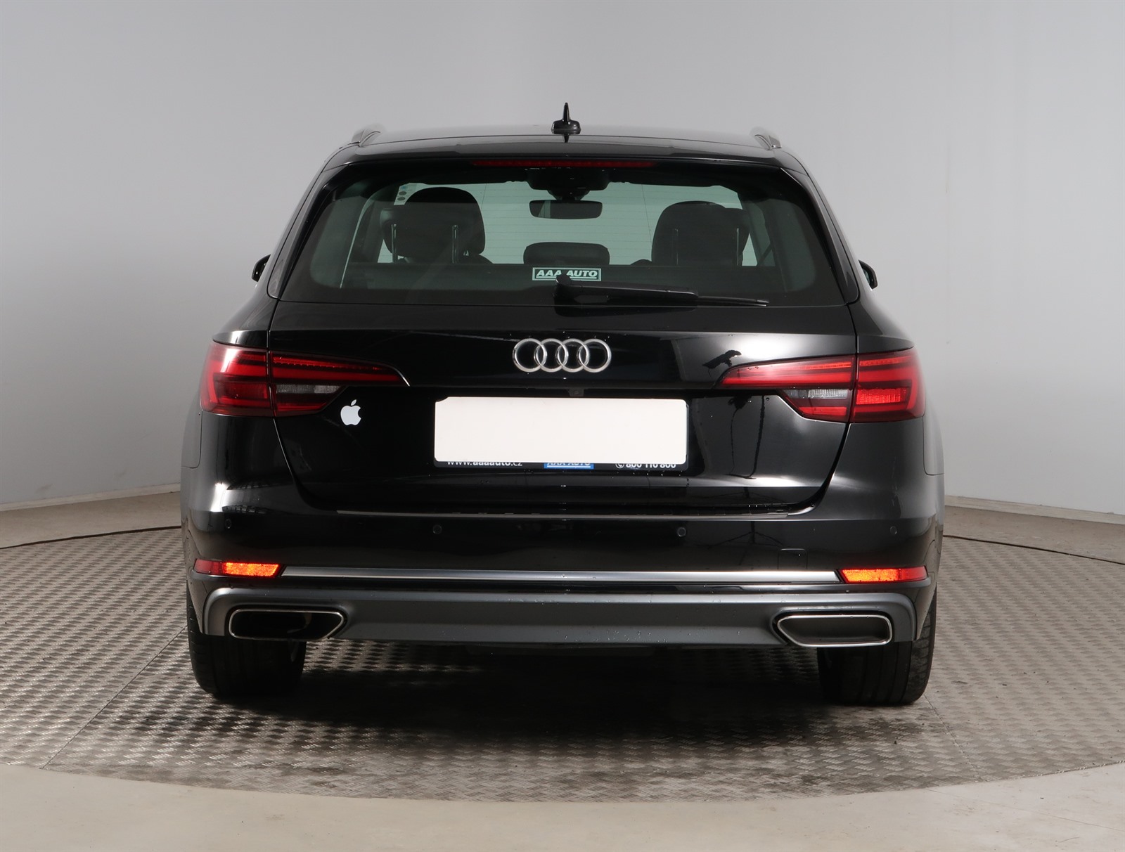 Audi A4, 2019 - pohled č. 6