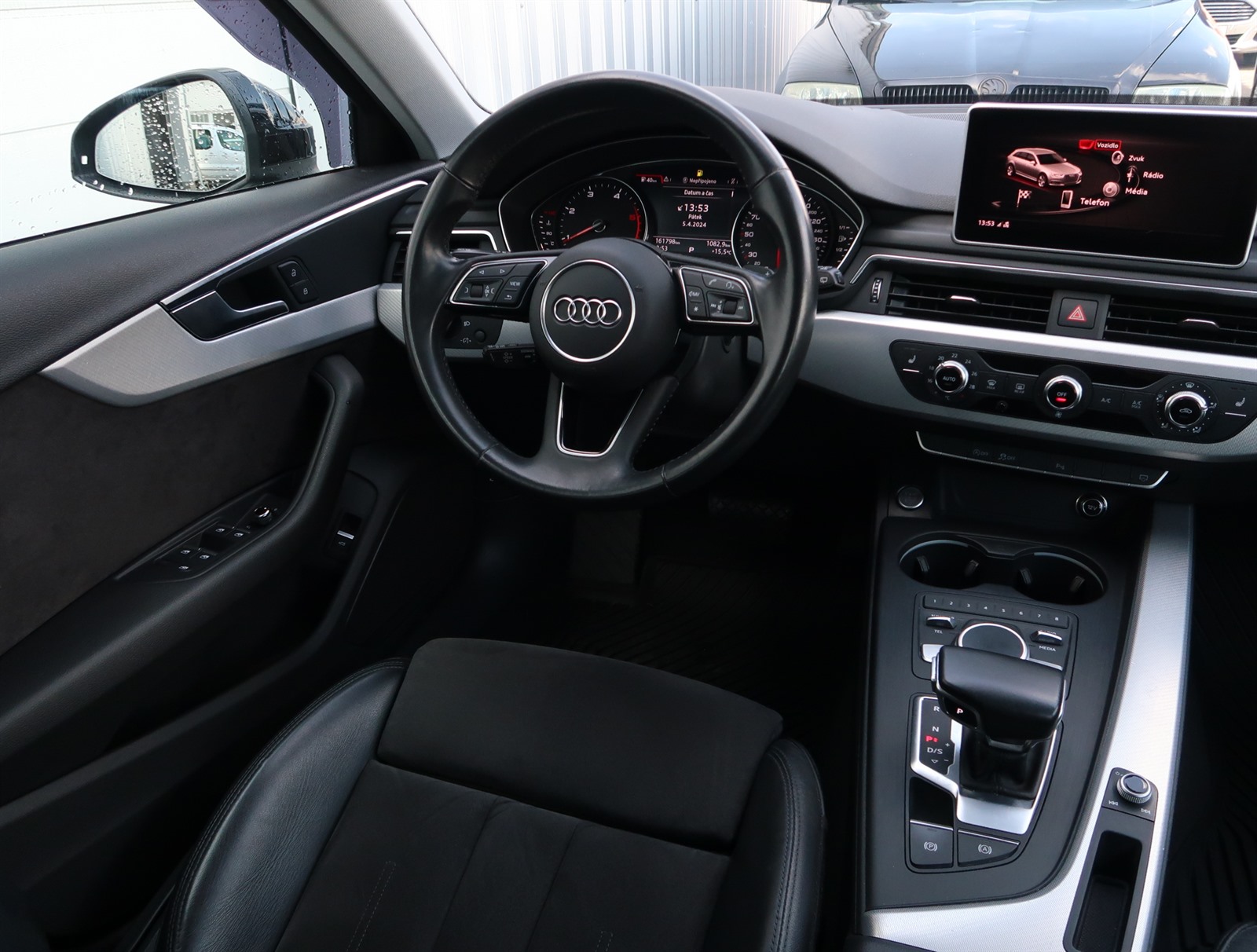 Audi A4, 2019 - pohled č. 9