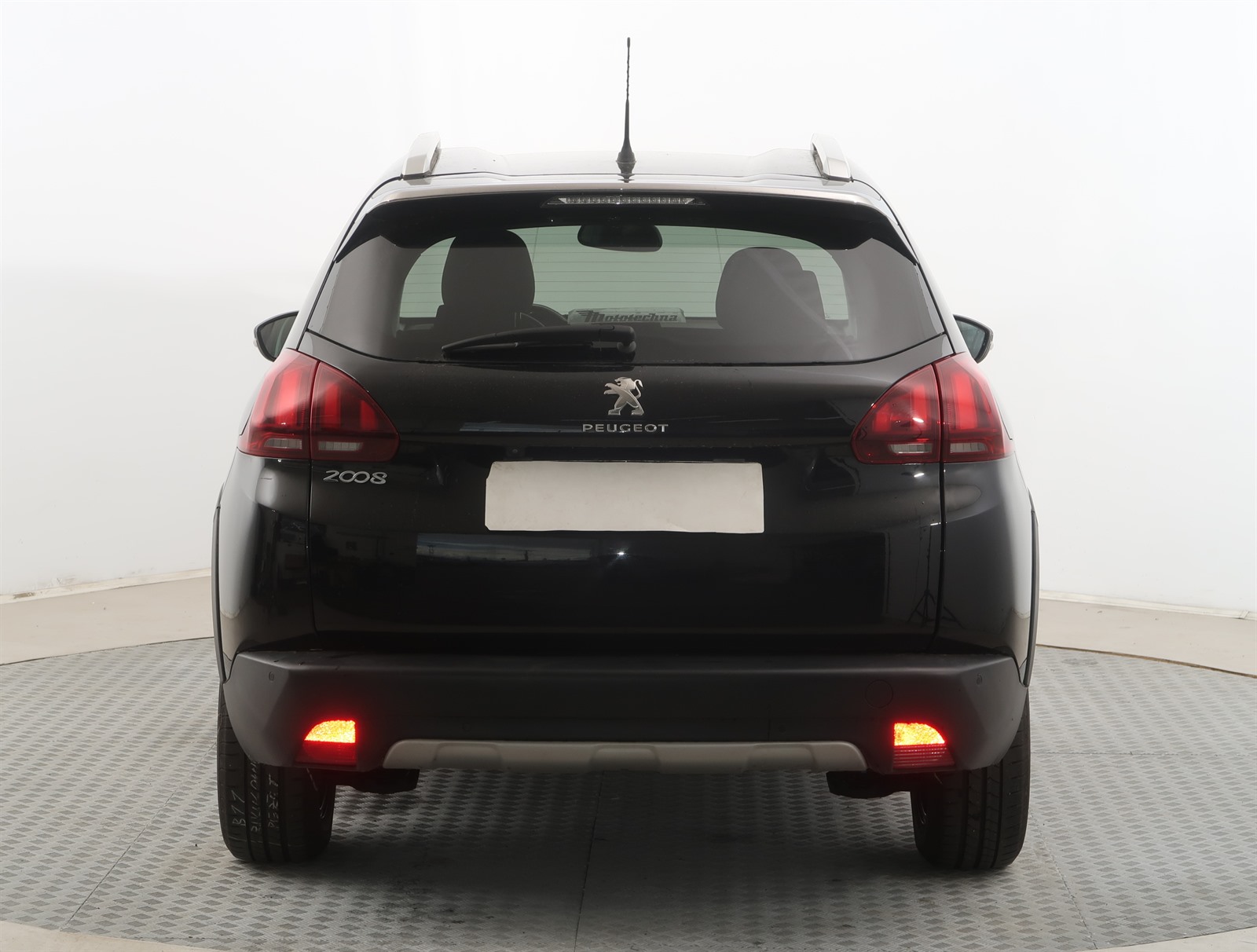 Peugeot 2008, 2019 - pohled č. 6