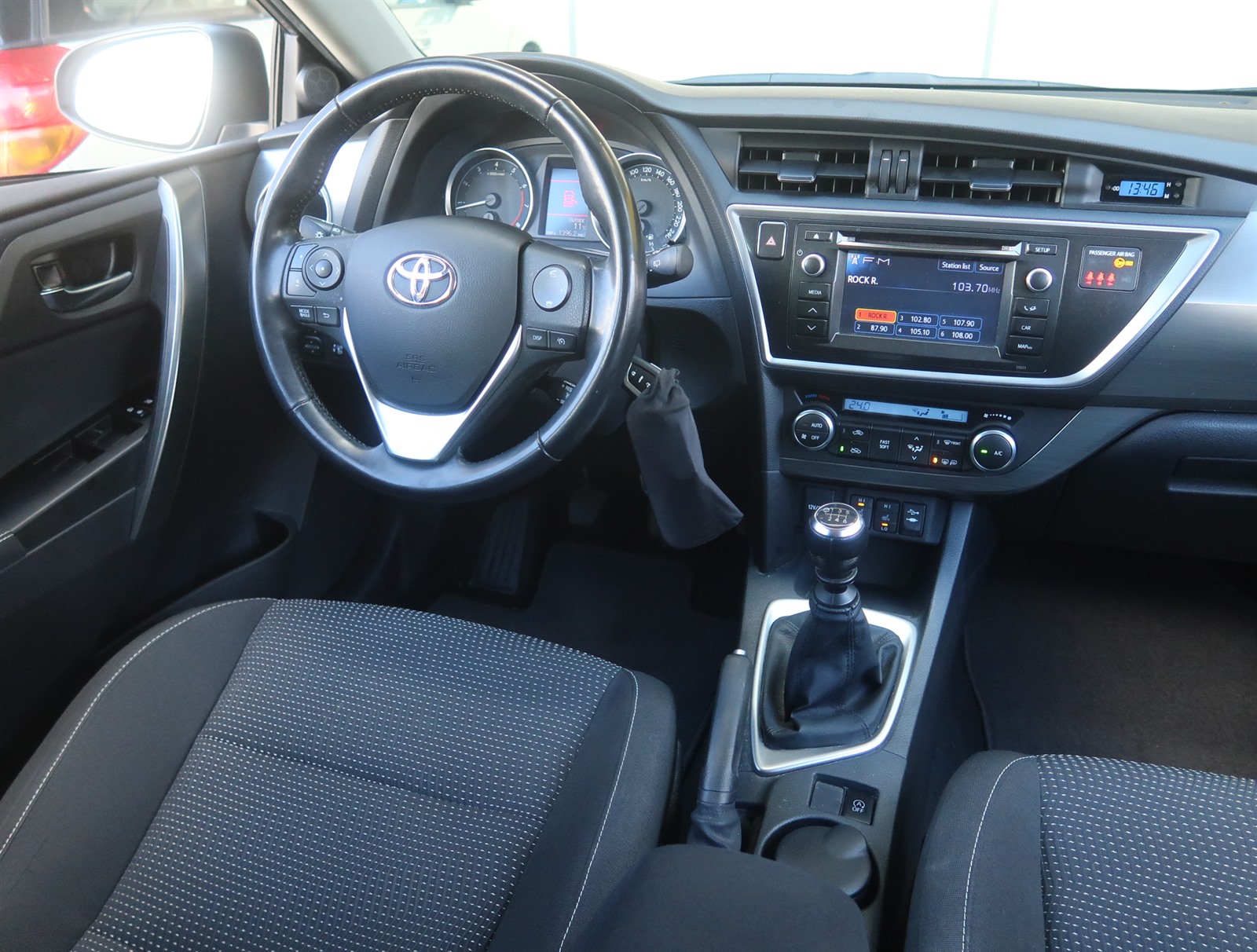 Toyota Auris, 2013 - pohled č. 9