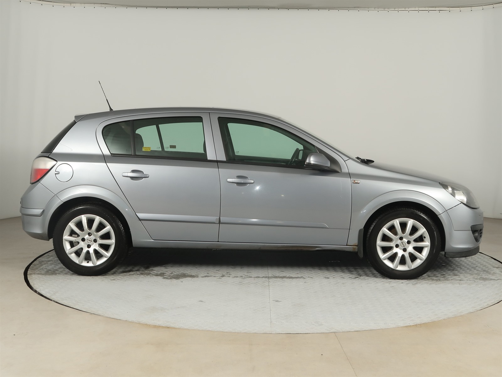 Opel Astra, 2006 - pohled č. 8
