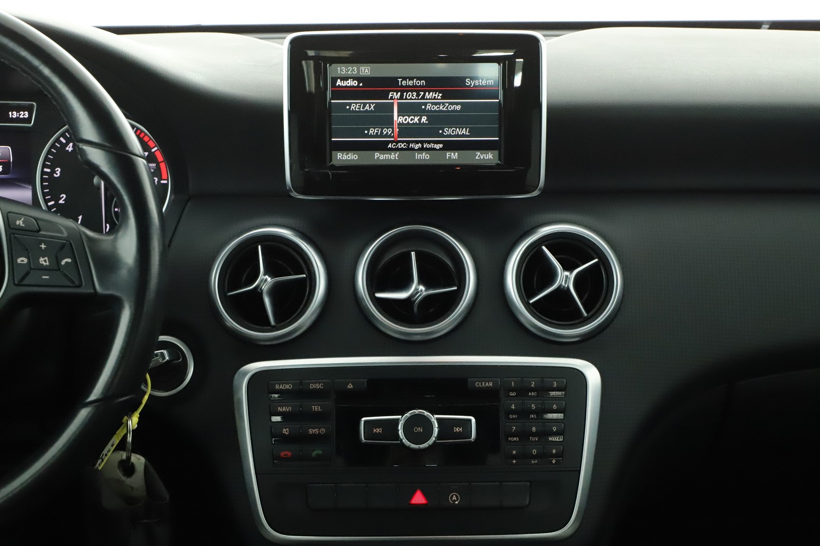 Mercedes-Benz A, 2014 - pohled č. 16