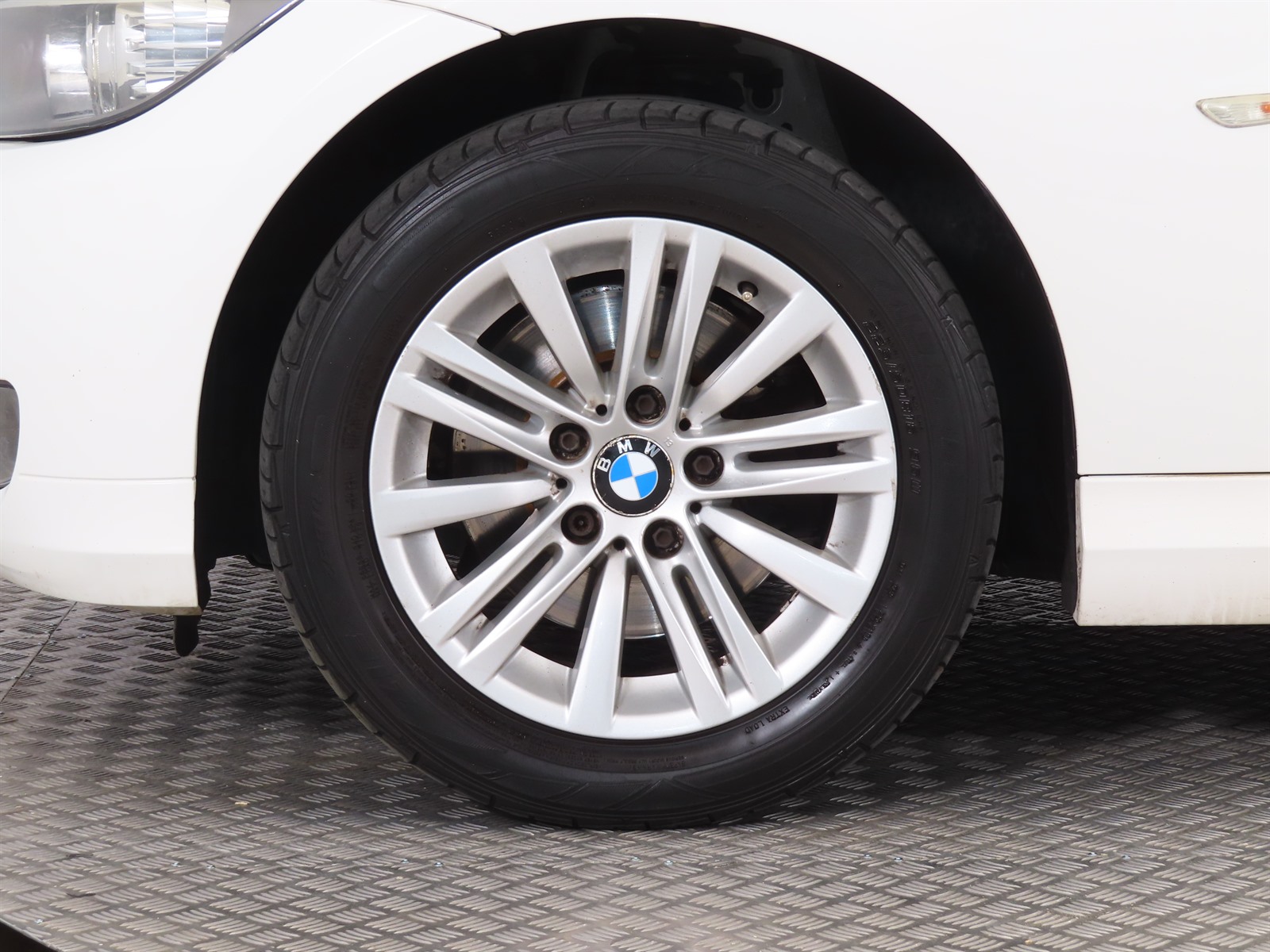 BMW Řada 3, 2012 - pohled č. 20