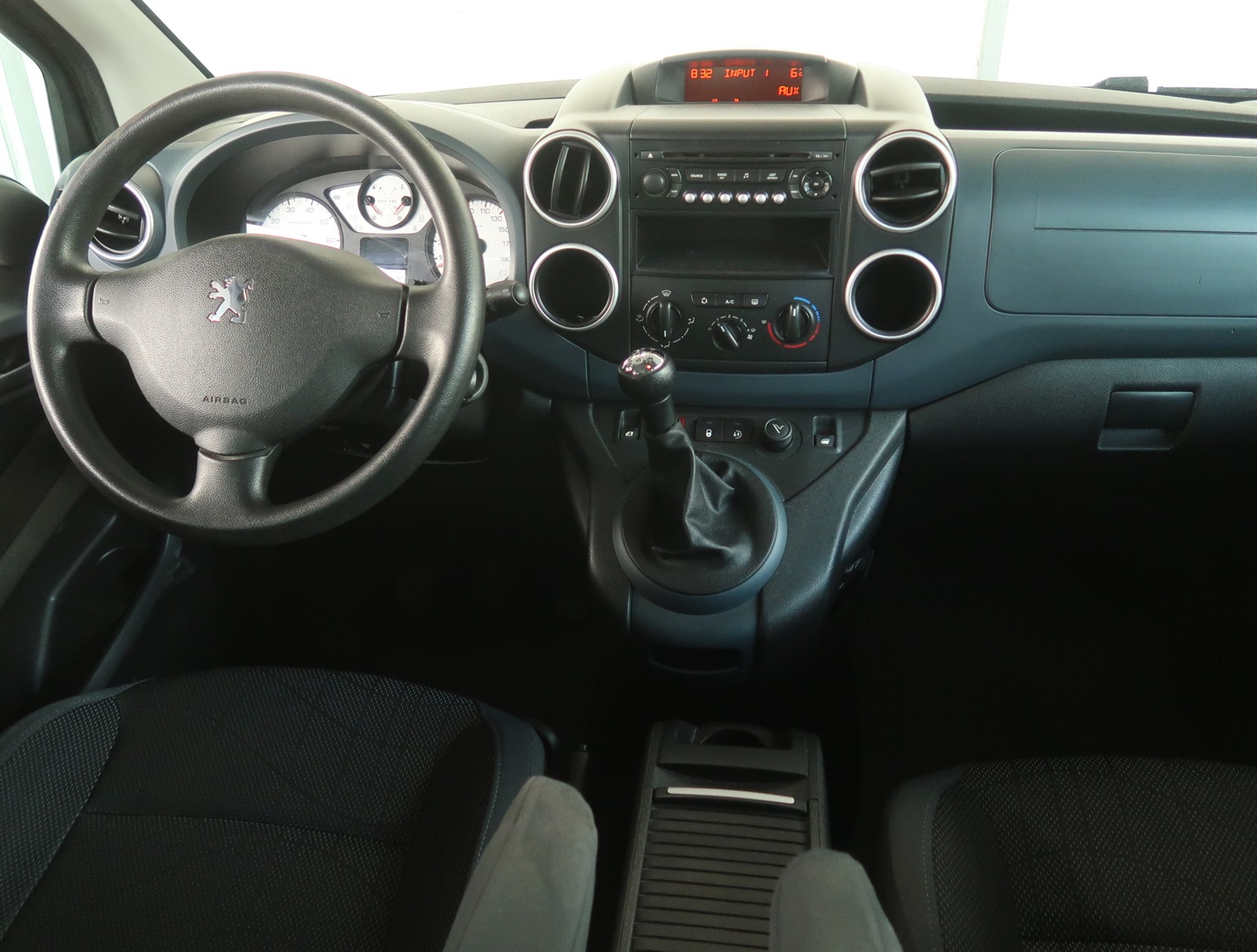 Peugeot Partner, 2010 - pohled č. 10