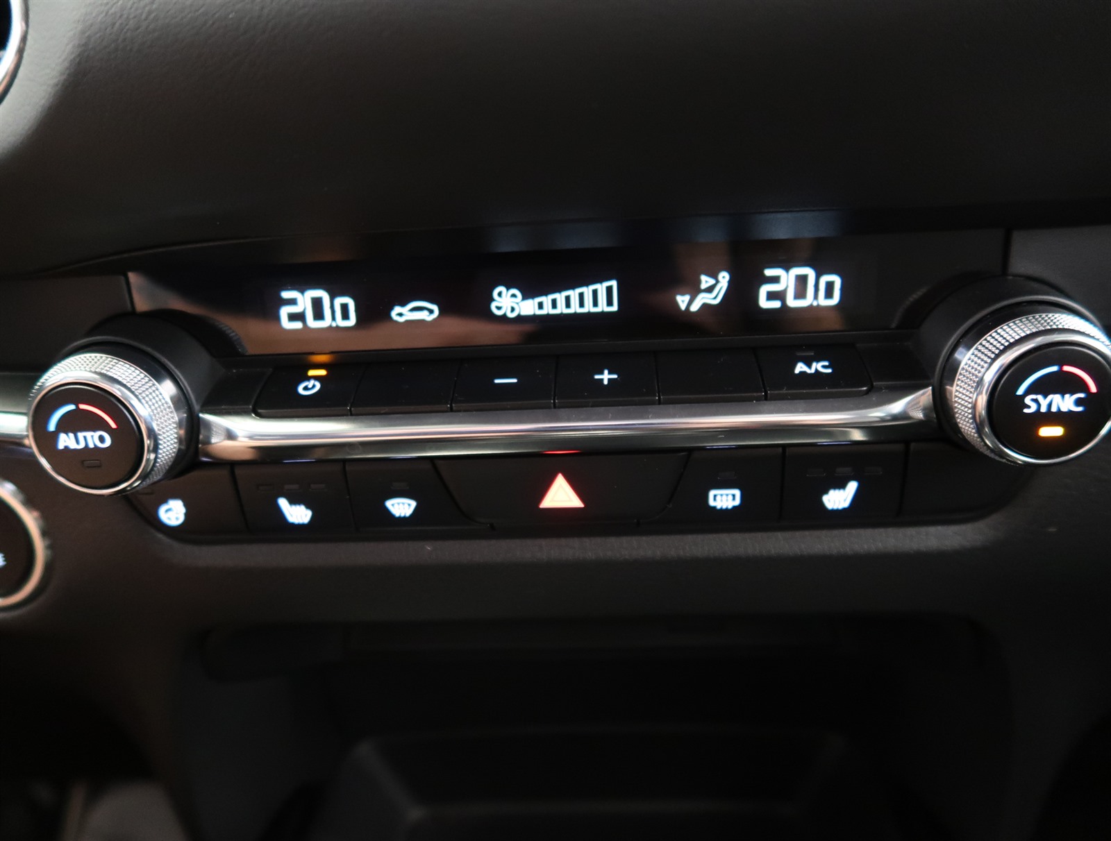 Mazda CX-30, 2019 - pohled č. 23