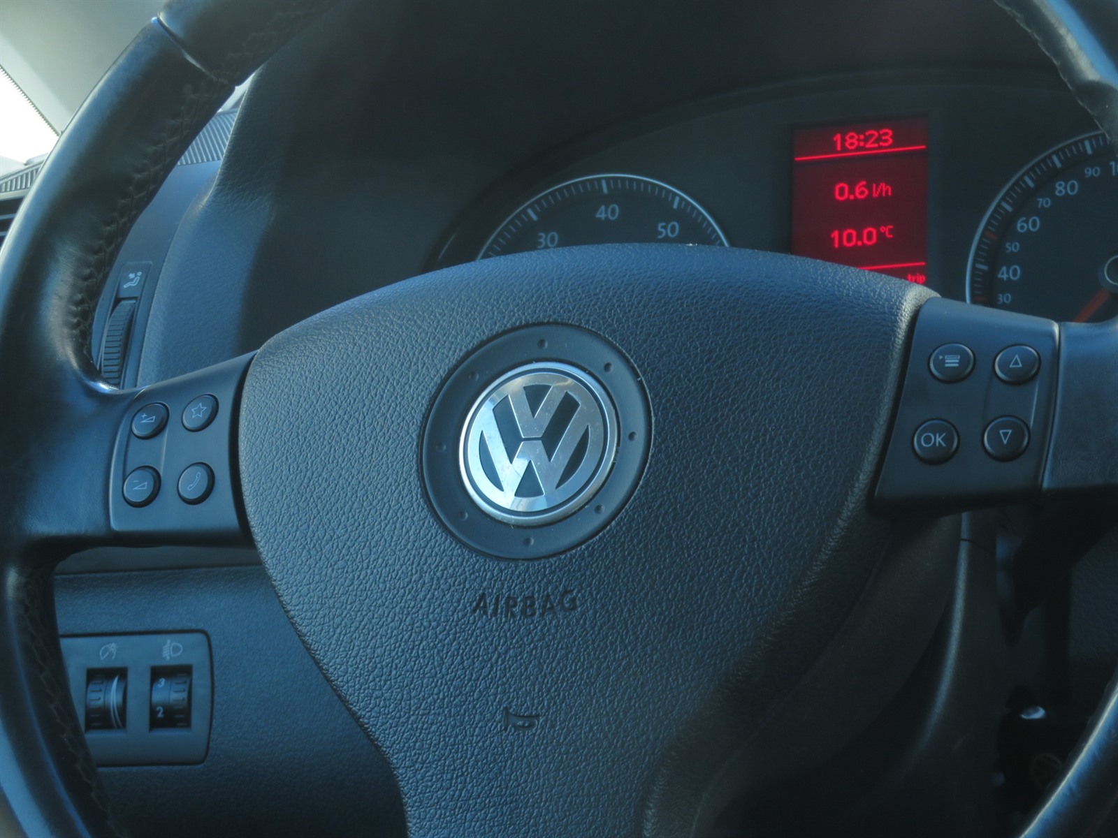 Volkswagen Touran, 2008 - pohled č. 24