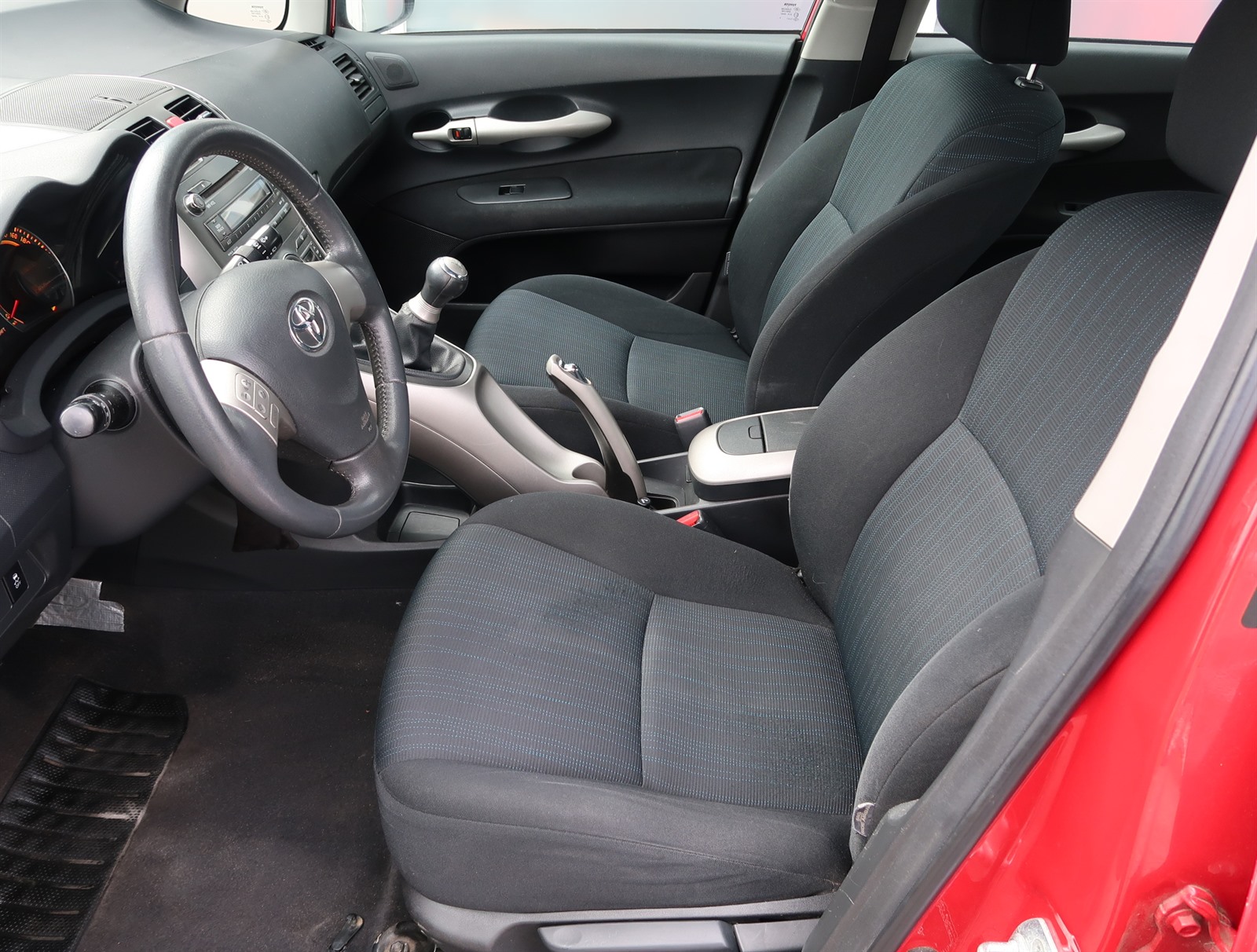Toyota Auris, 2010 - pohled č. 15