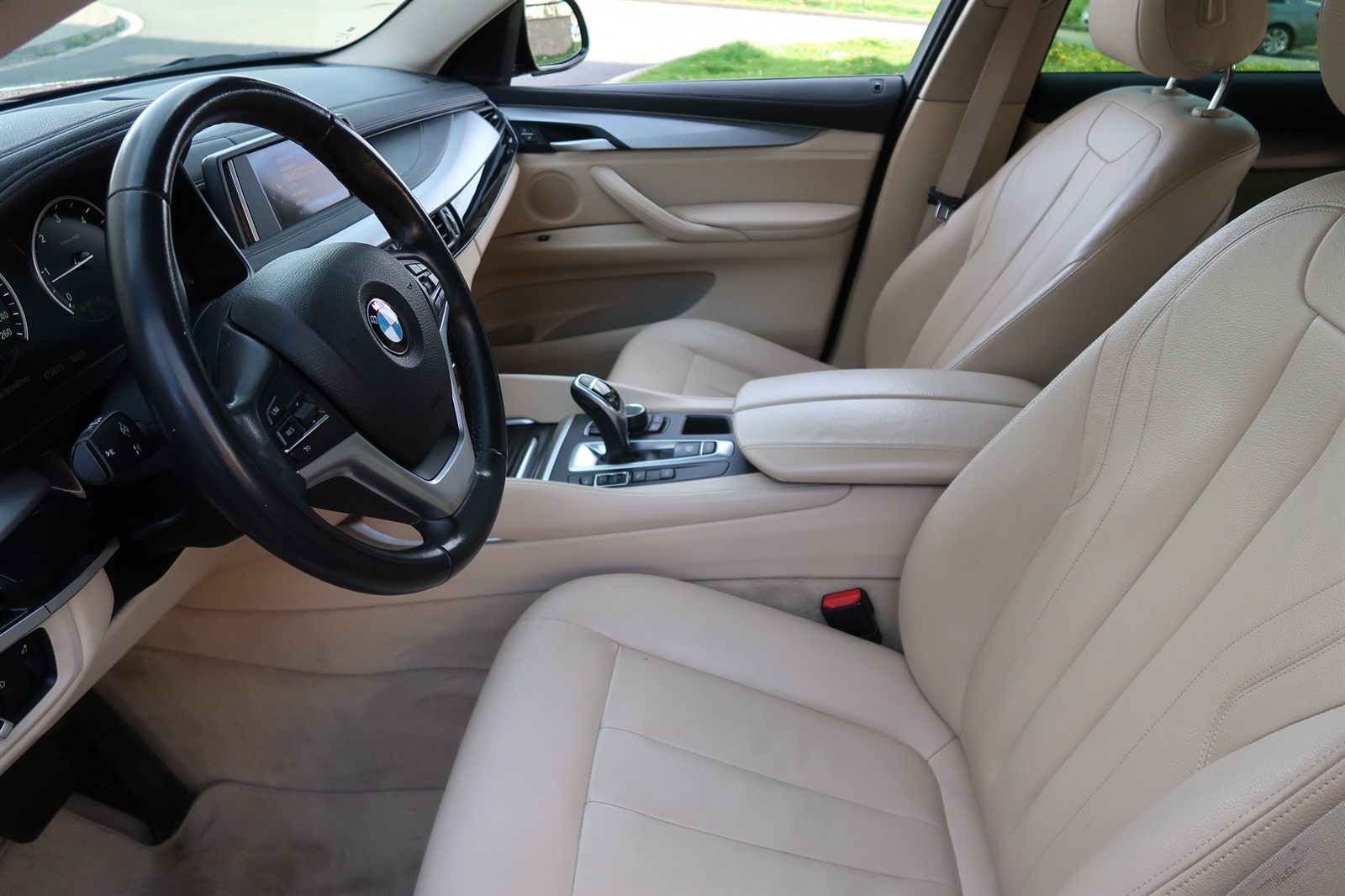 BMW X6, 2015 - pohled č. 16