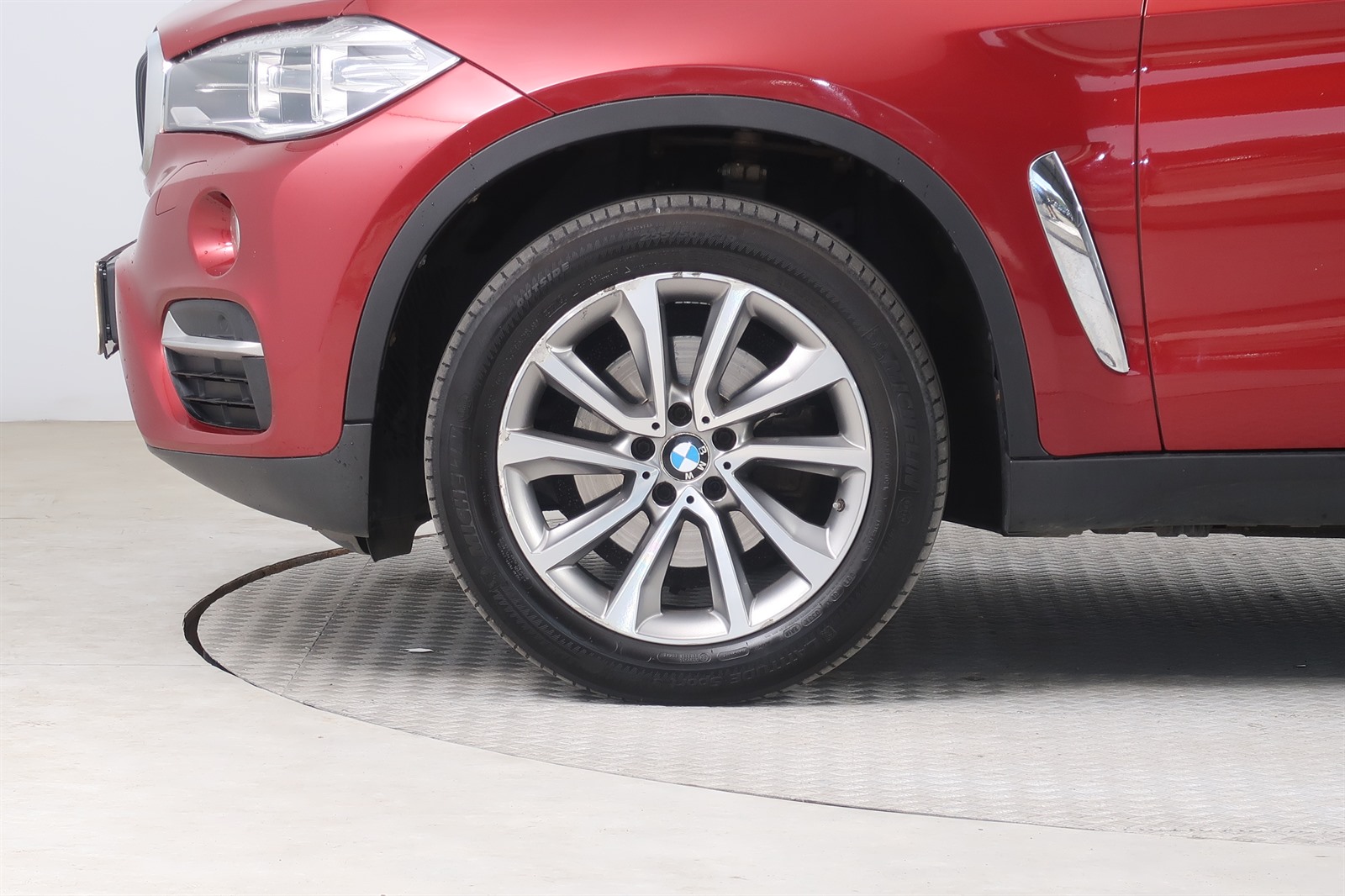 BMW X6, 2015 - pohled č. 21