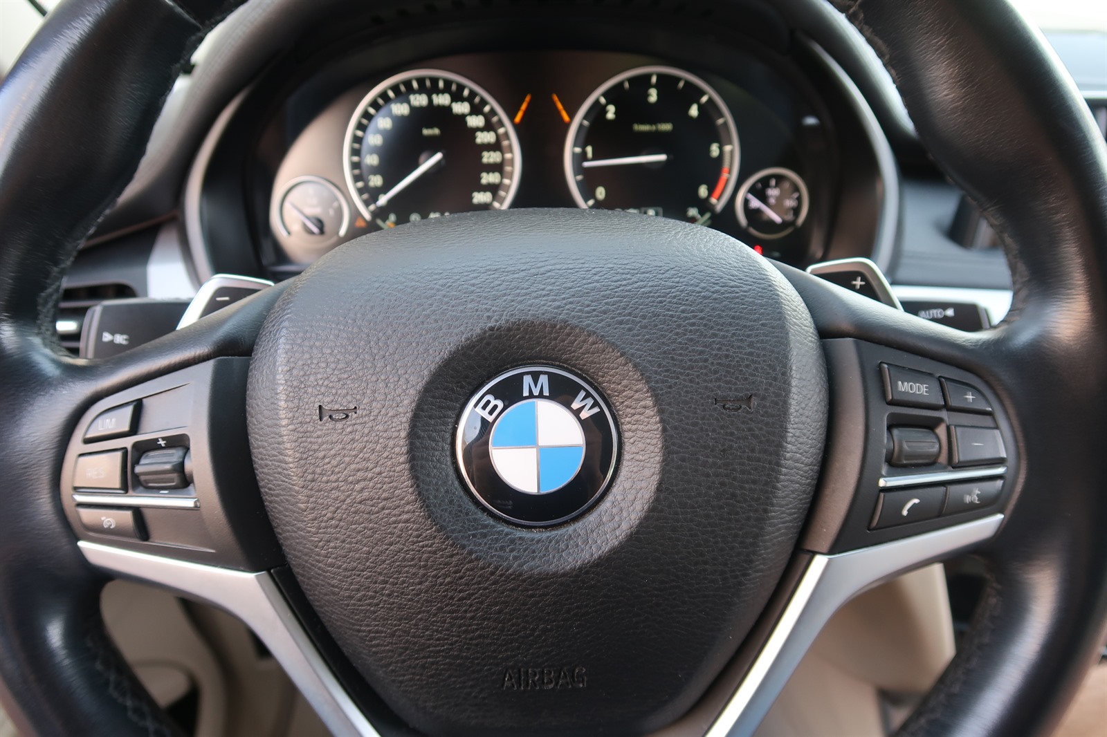 BMW X6, 2015 - pohled č. 27