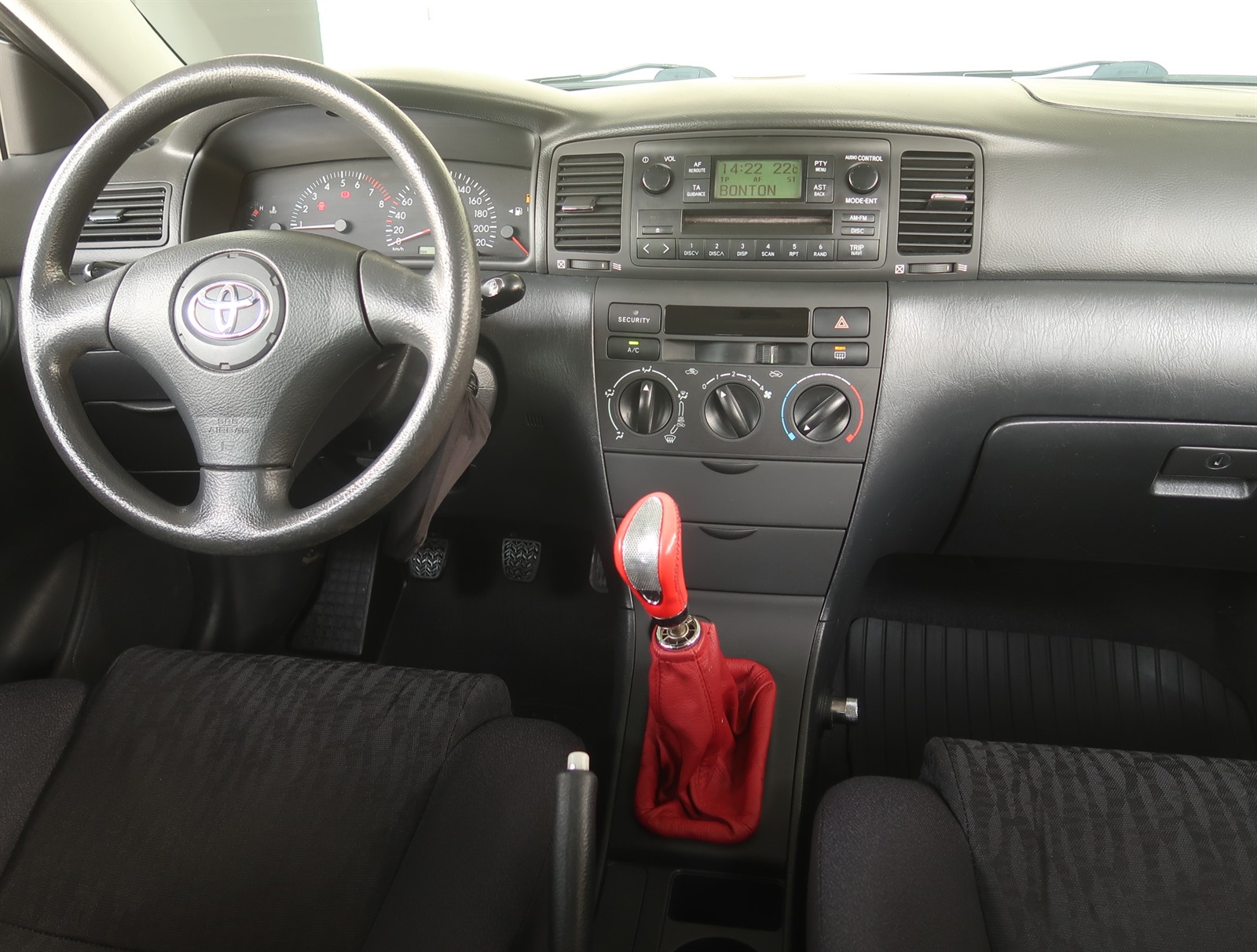 Toyota Corolla, 2004 - pohled č. 10