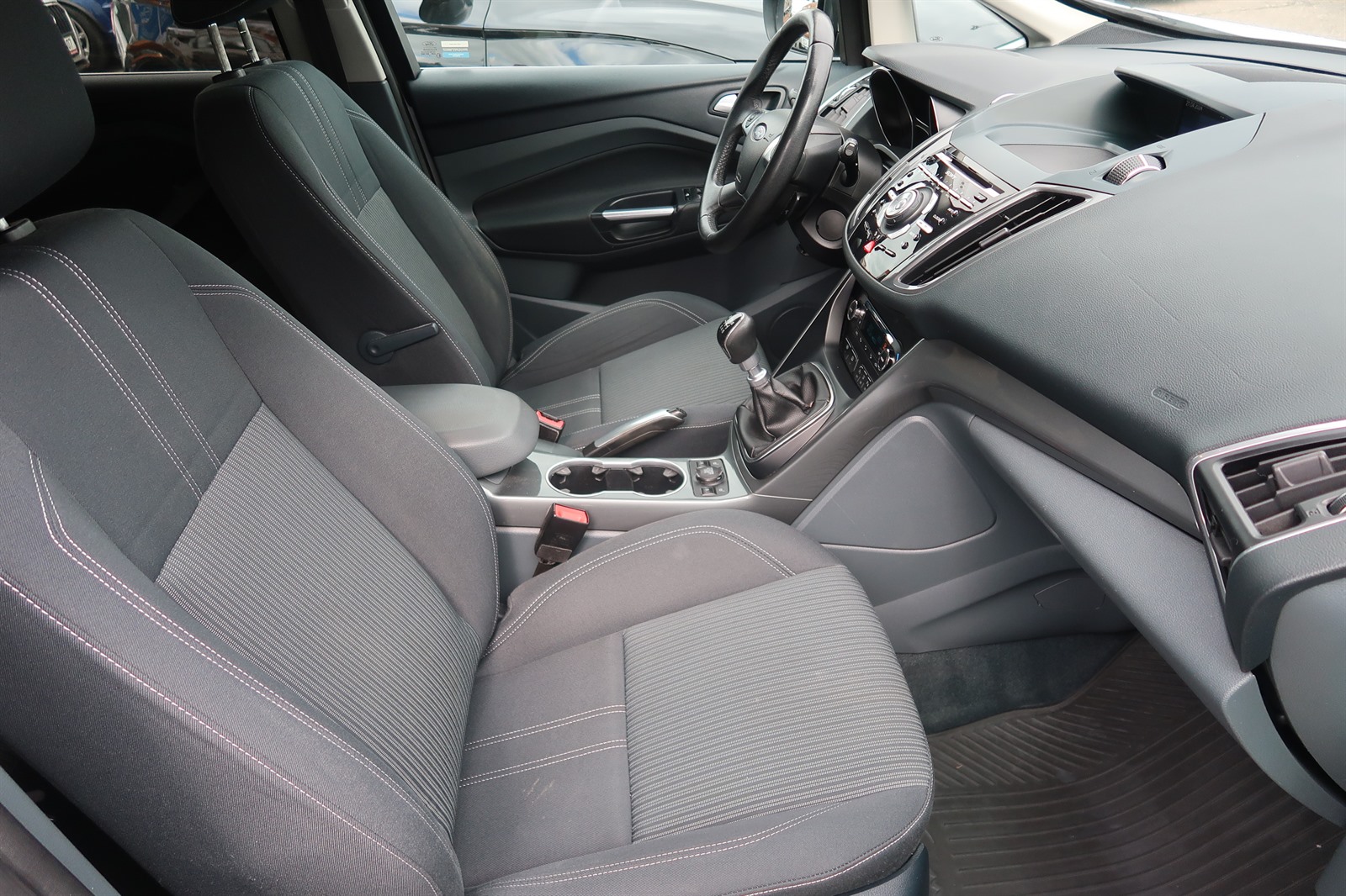 Ford C-MAX, 2012 - pohled č. 12