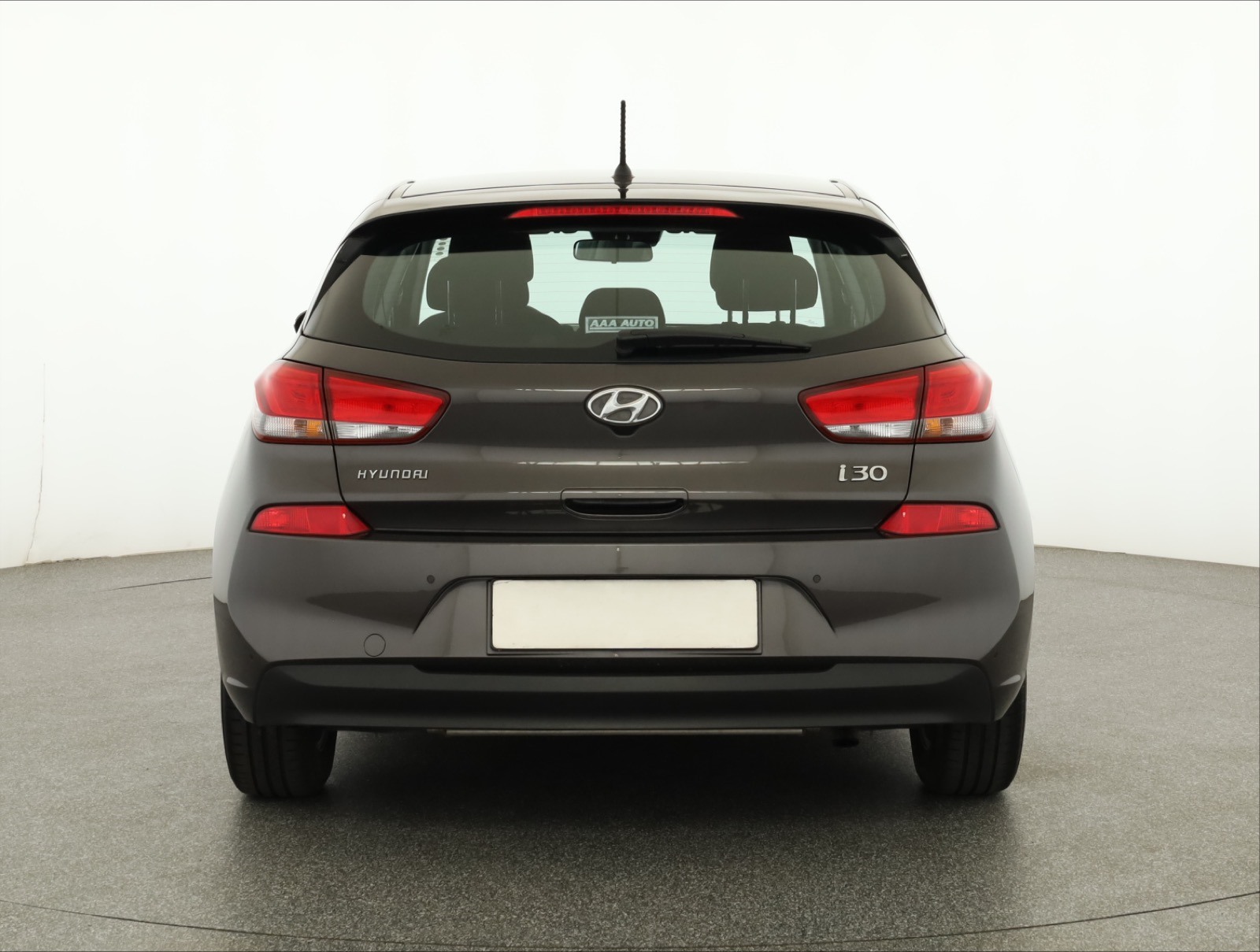 Hyundai i30, 2018 - pohled č. 6