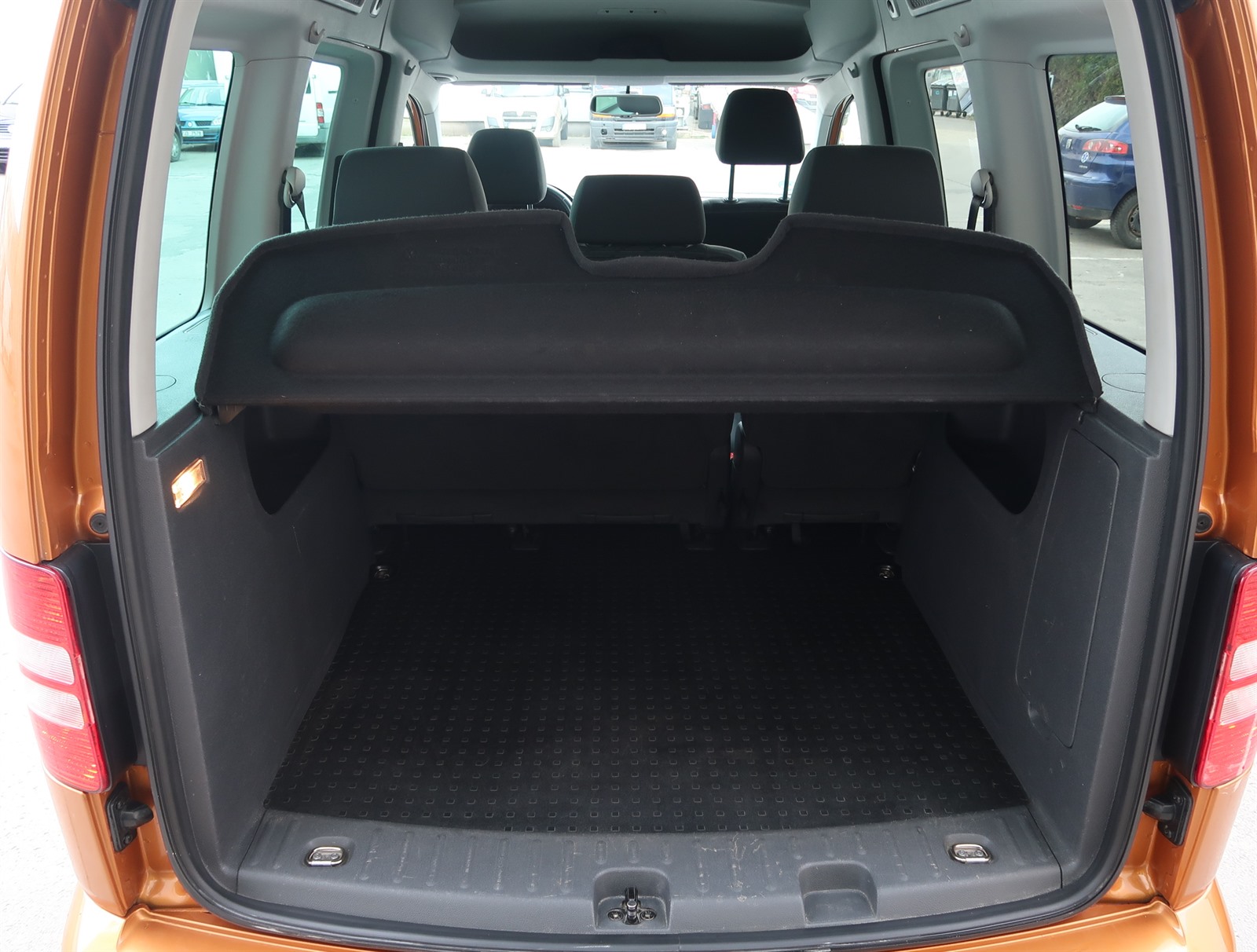 Volkswagen Caddy, 2014 - pohled č. 20