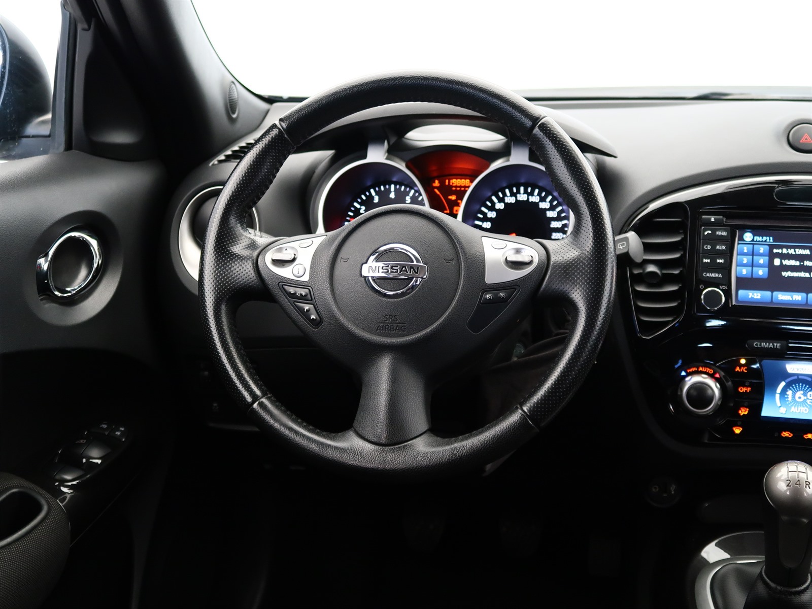Nissan Juke, 2013 - pohled č. 24