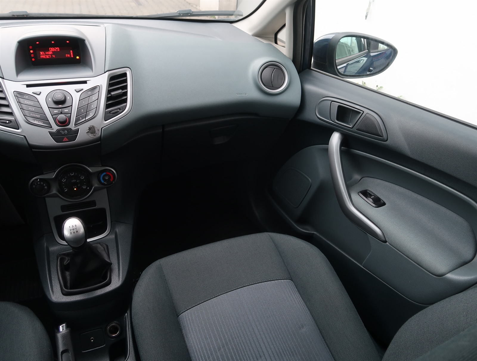Ford Fiesta, 2011 - pohled č. 11