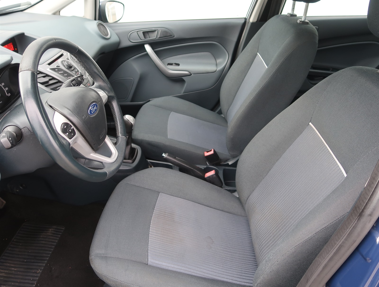 Ford Fiesta, 2011 - pohled č. 16