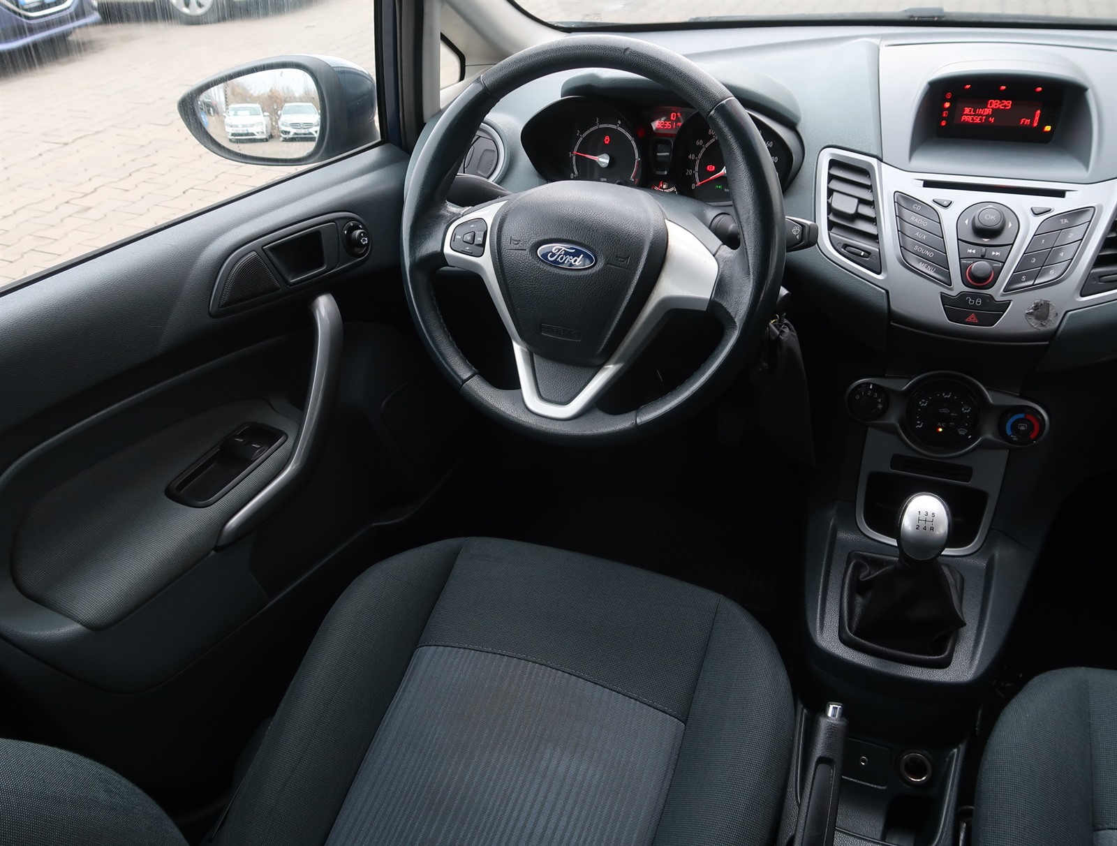 Ford Fiesta, 2011 - pohled č. 9
