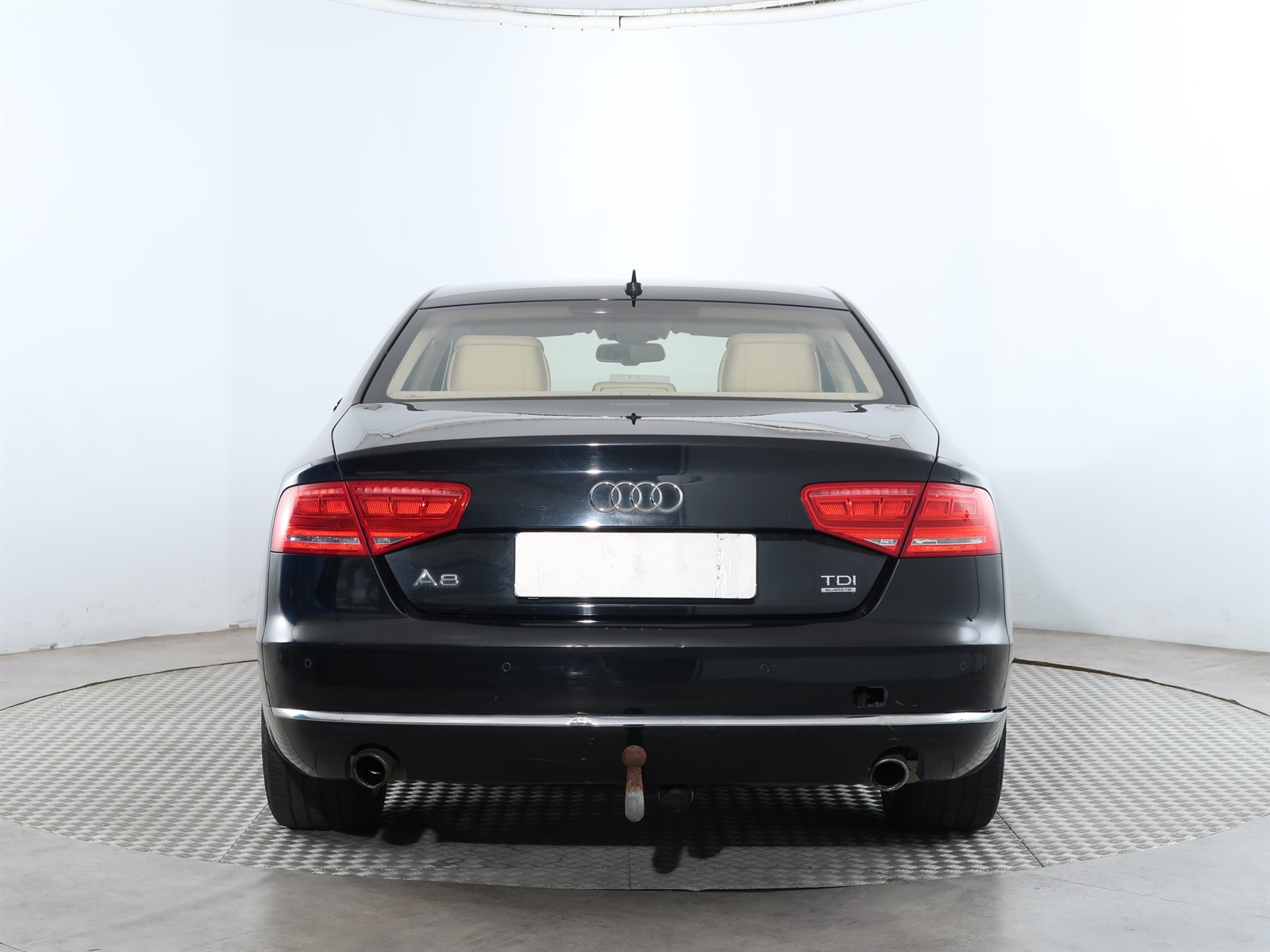 Audi A8, 2010 - pohled č. 6