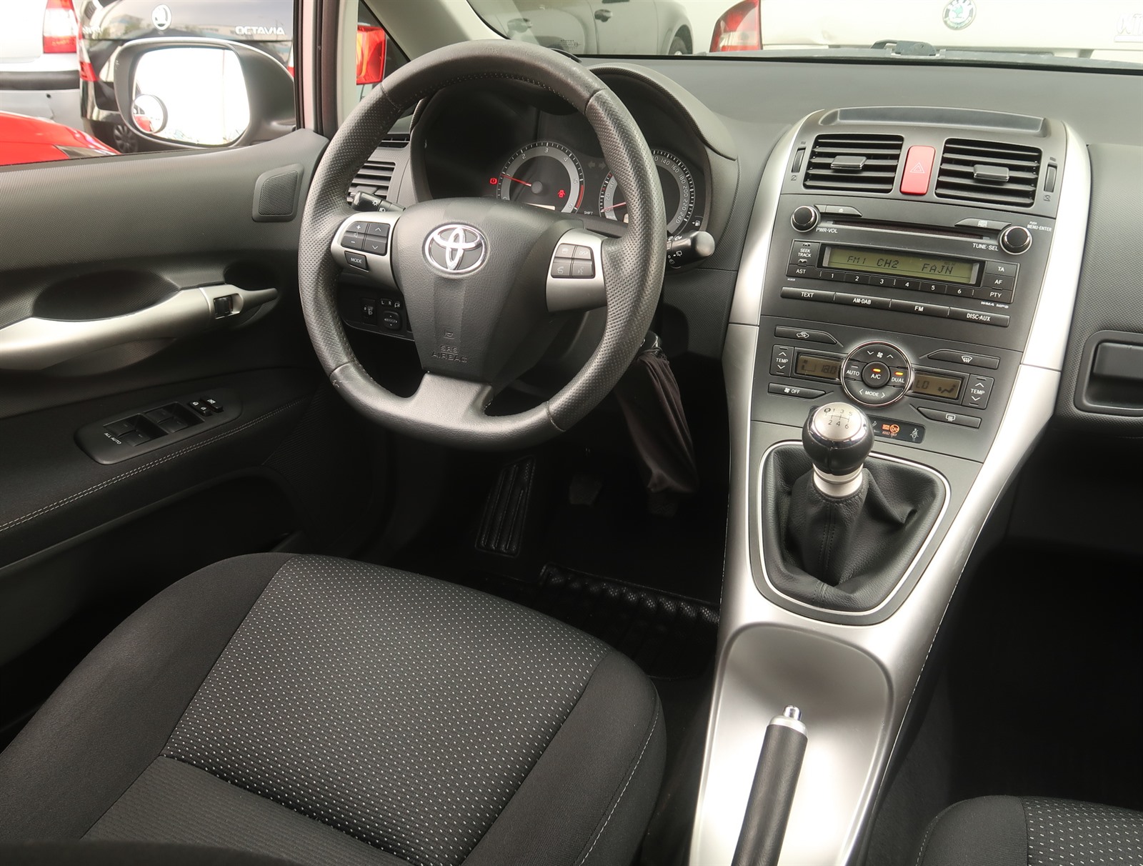 Toyota Auris, 2011 - pohled č. 9