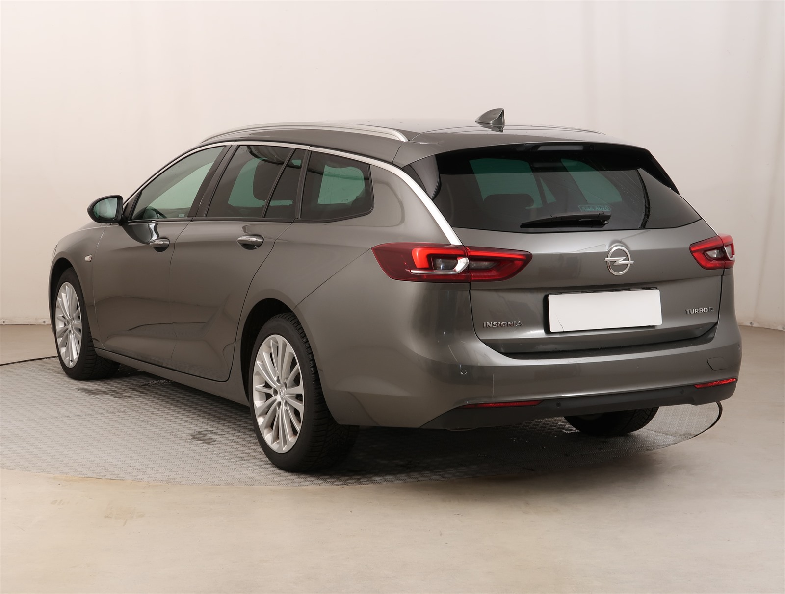 Opel Insignia, 2018 - pohled č. 5