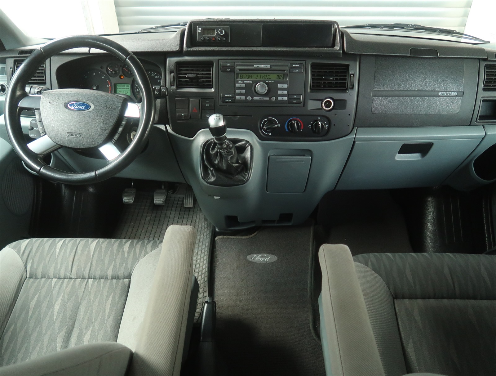 Ford Transit, 2008 - pohled č. 10