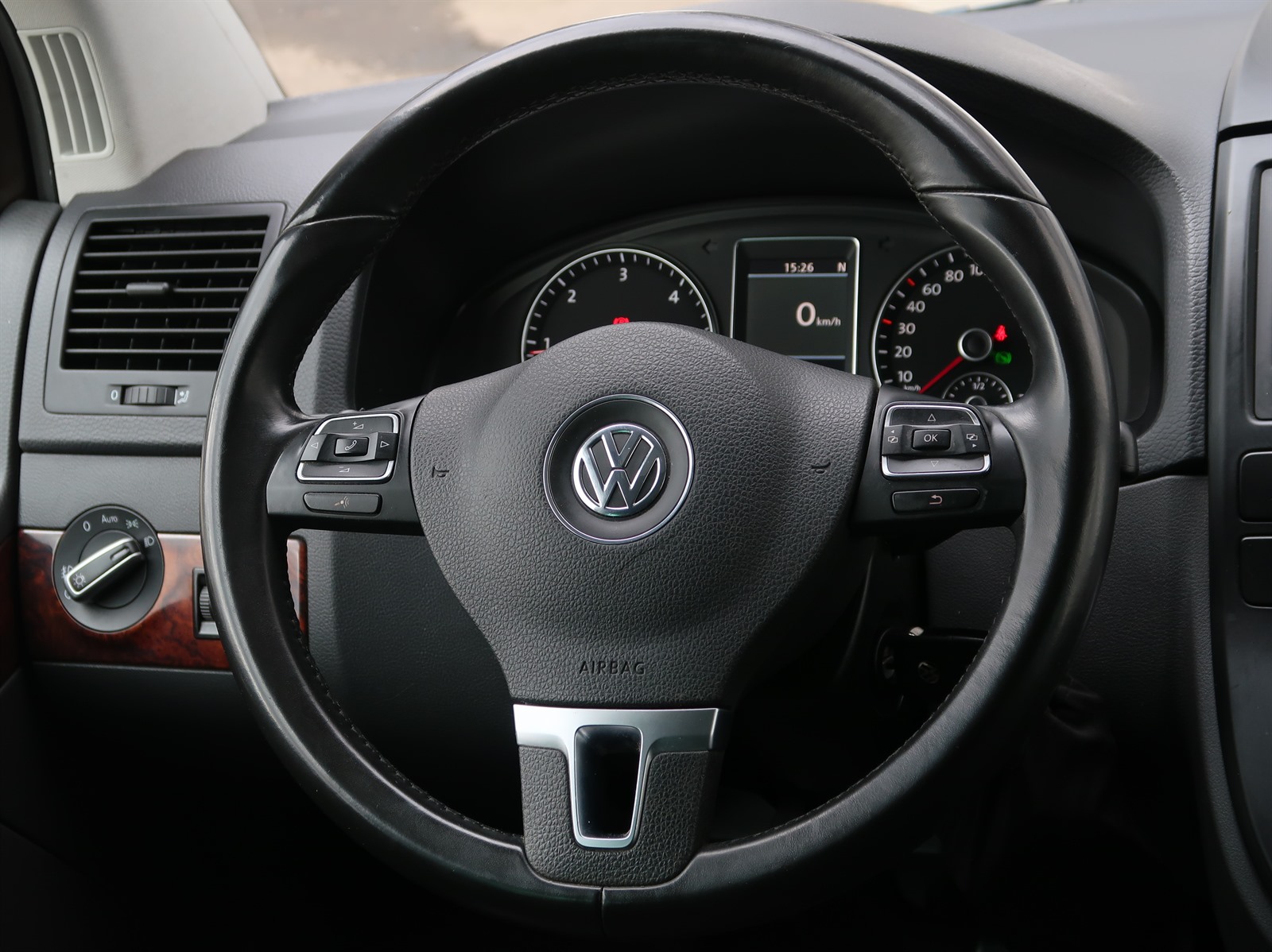 Volkswagen Multivan, 2012 - pohled č. 26