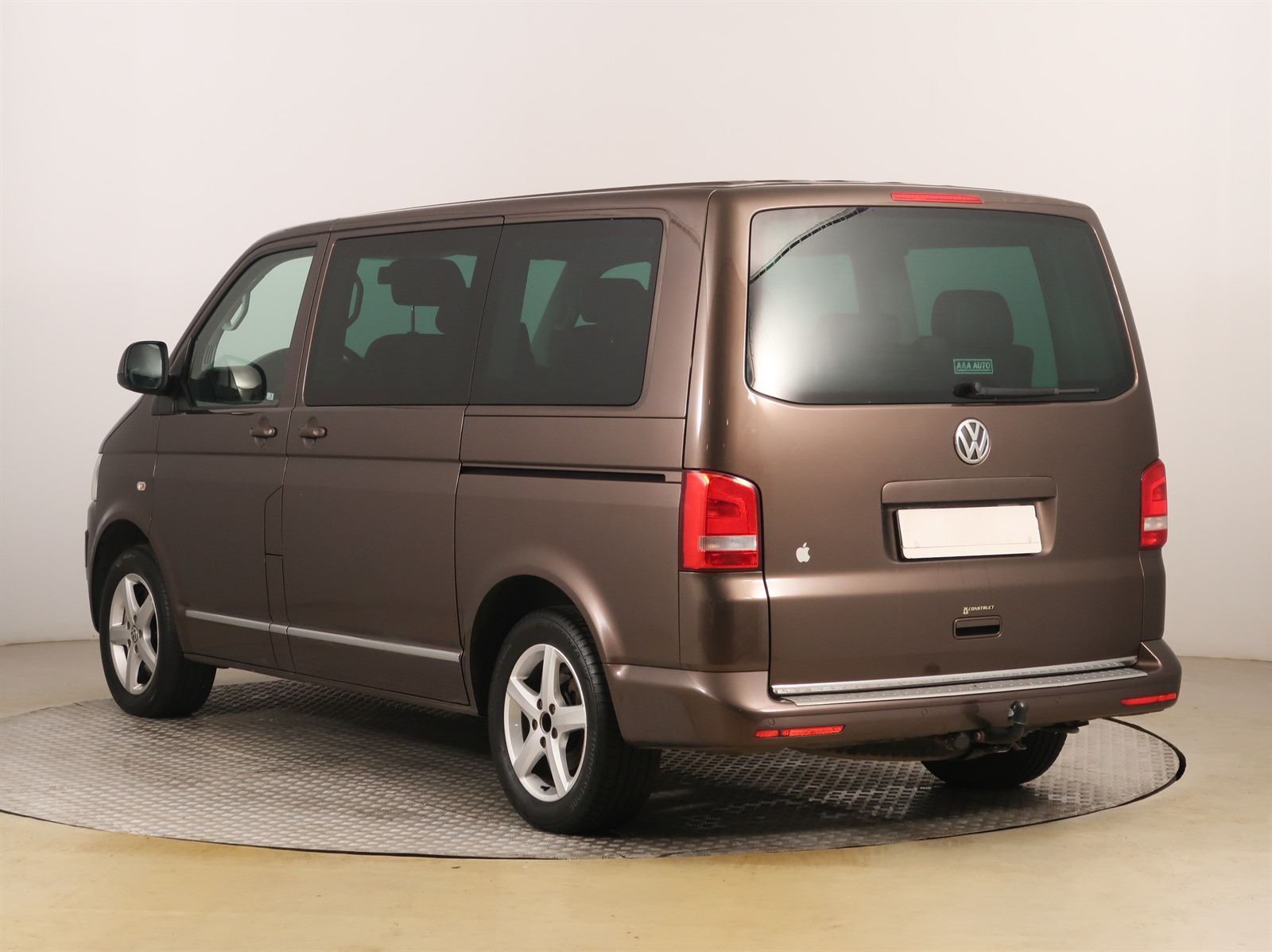 Volkswagen Multivan, 2012 - pohled č. 5