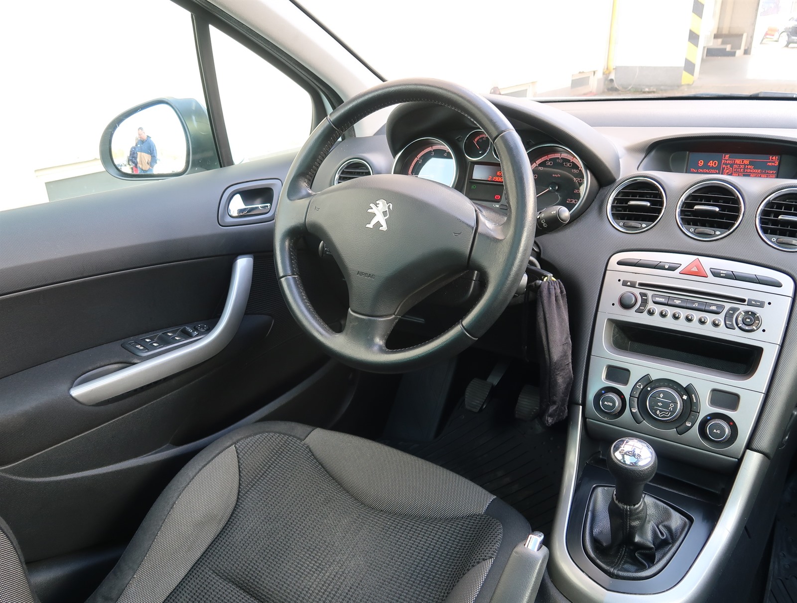 Peugeot 308, 2011 - pohled č. 9