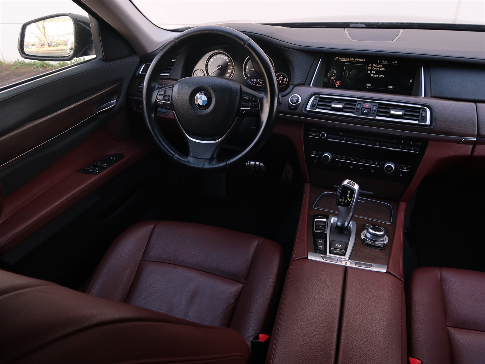 BMW 7, 2012 - pohled č. 9