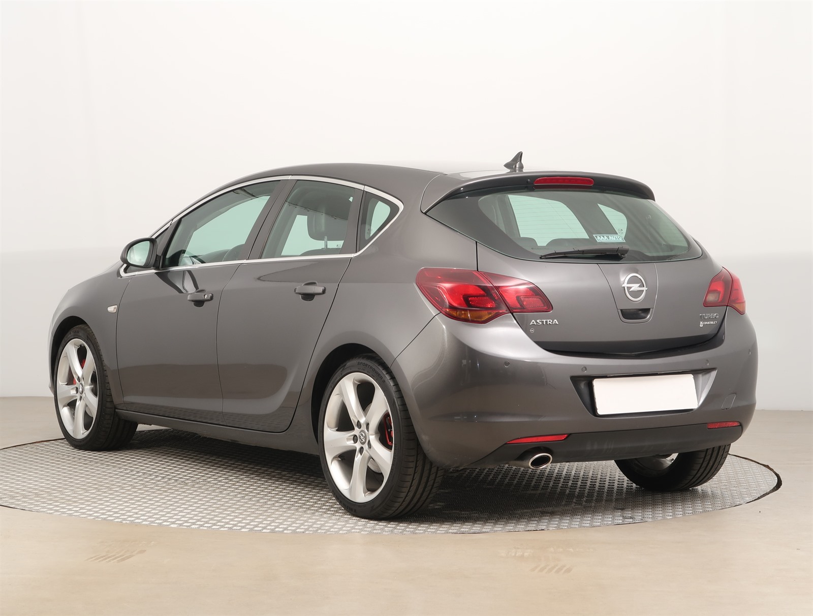 Opel Astra, 2009 - pohled č. 5