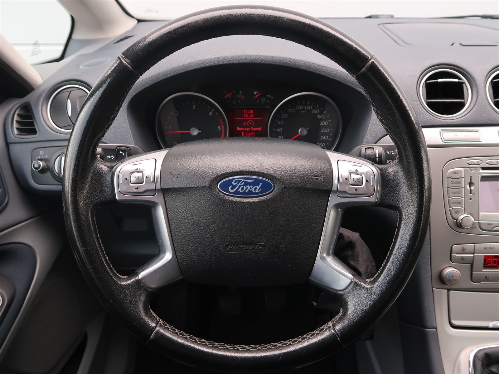 Ford S-MAX, 2010 - pohled č. 21