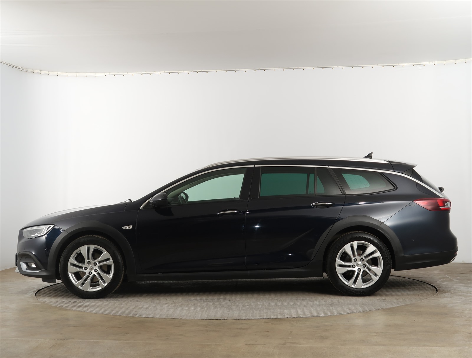 Opel Insignia, 2019 - pohled č. 4