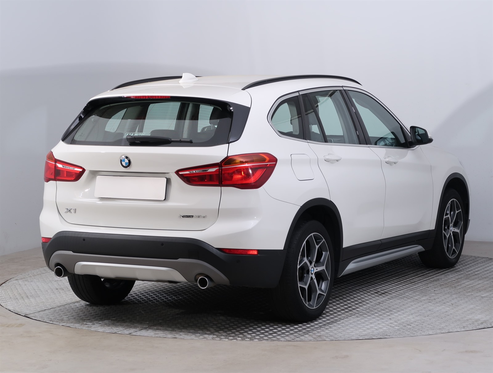 BMW X1, 2019 - pohled č. 7