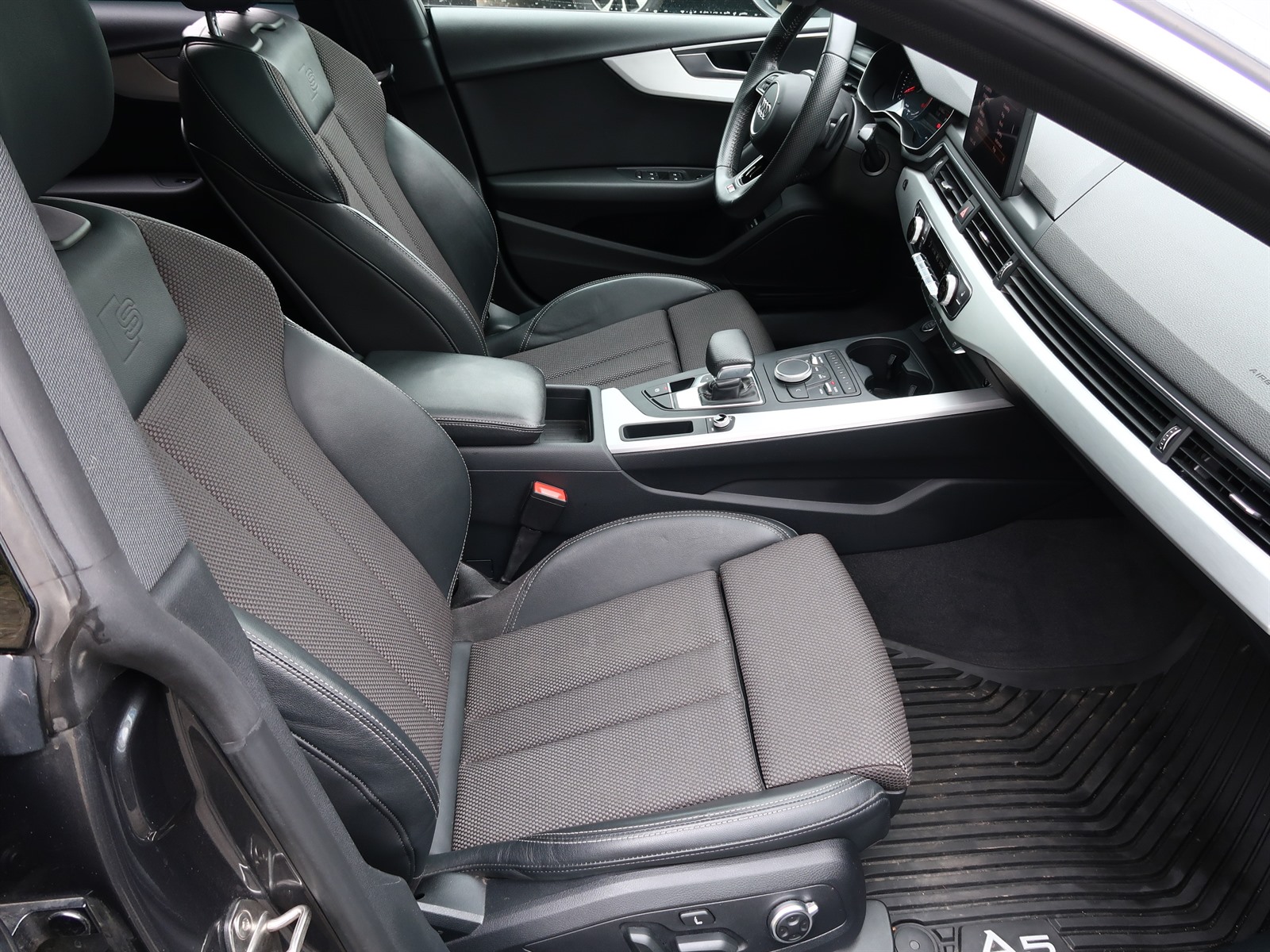 Audi A5, 2018 - pohled č. 12