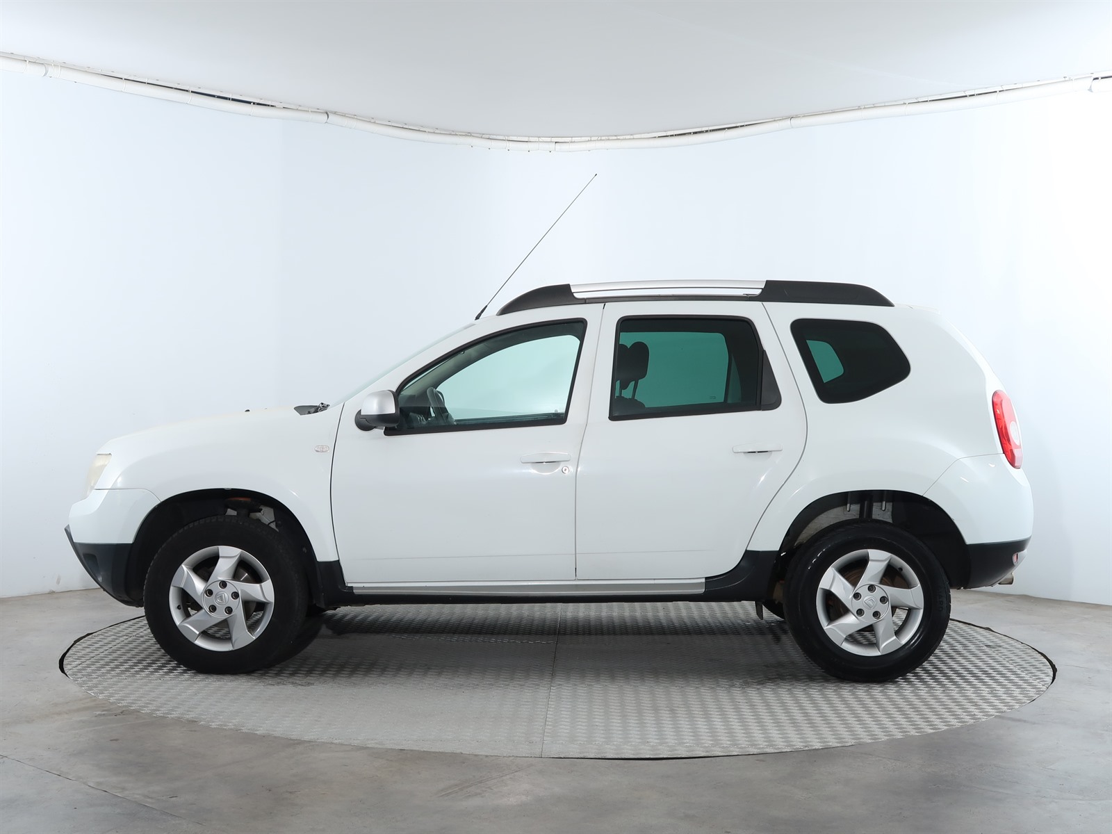 Dacia Duster, 2012 - pohled č. 4