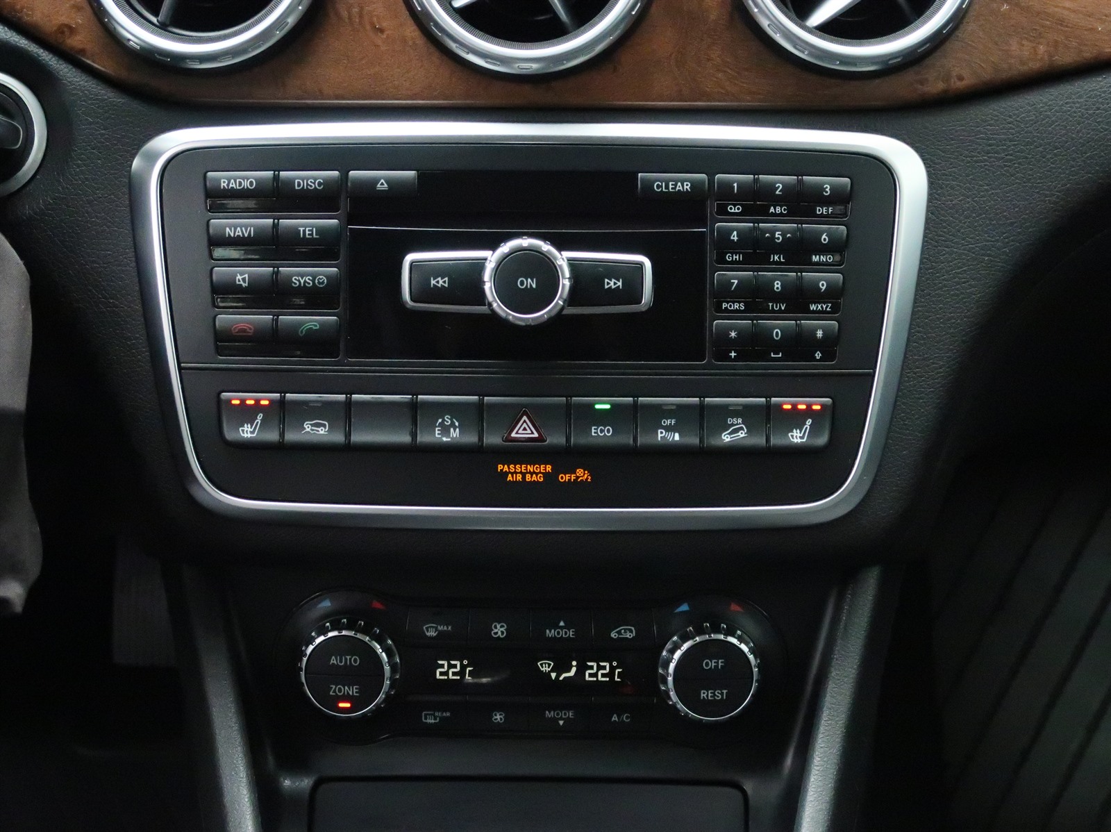 Mercedes-Benz GLA, 2014 - pohled č. 18