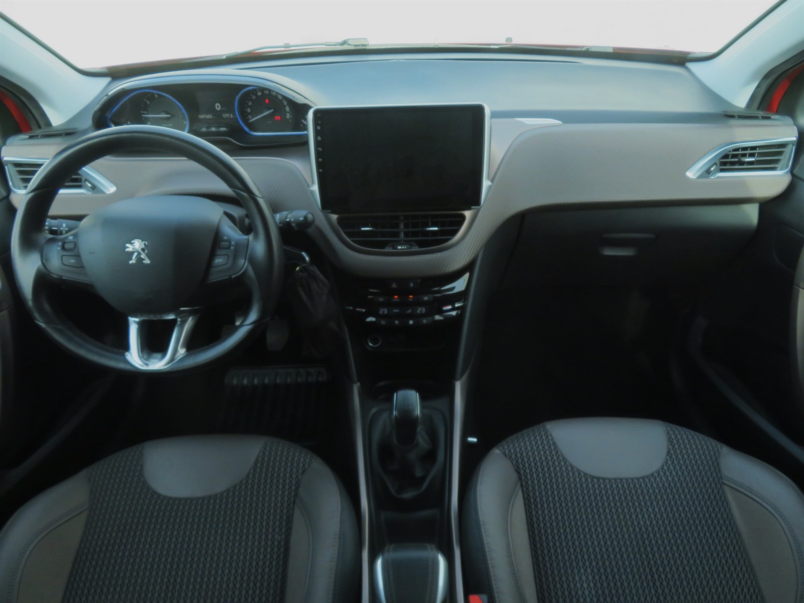 Peugeot 2008, 2015 - pohled č. 10