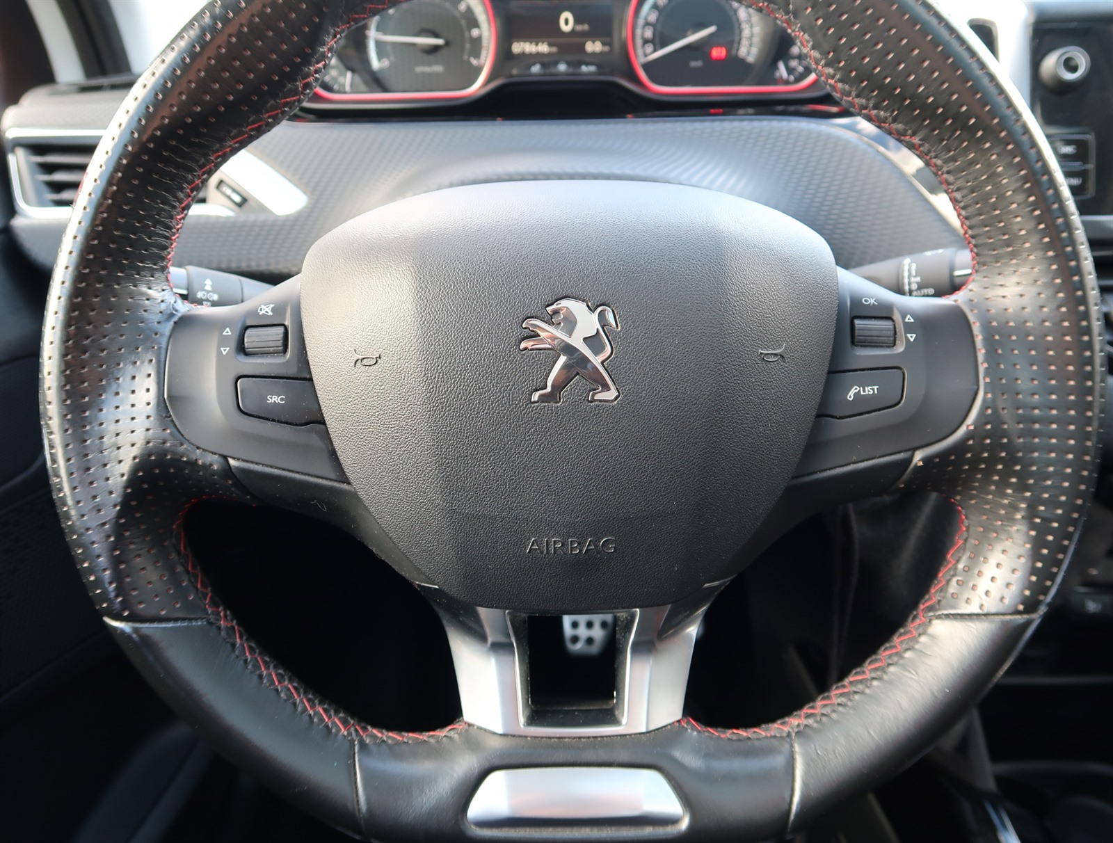 Peugeot 2008, 2016 - pohled č. 19