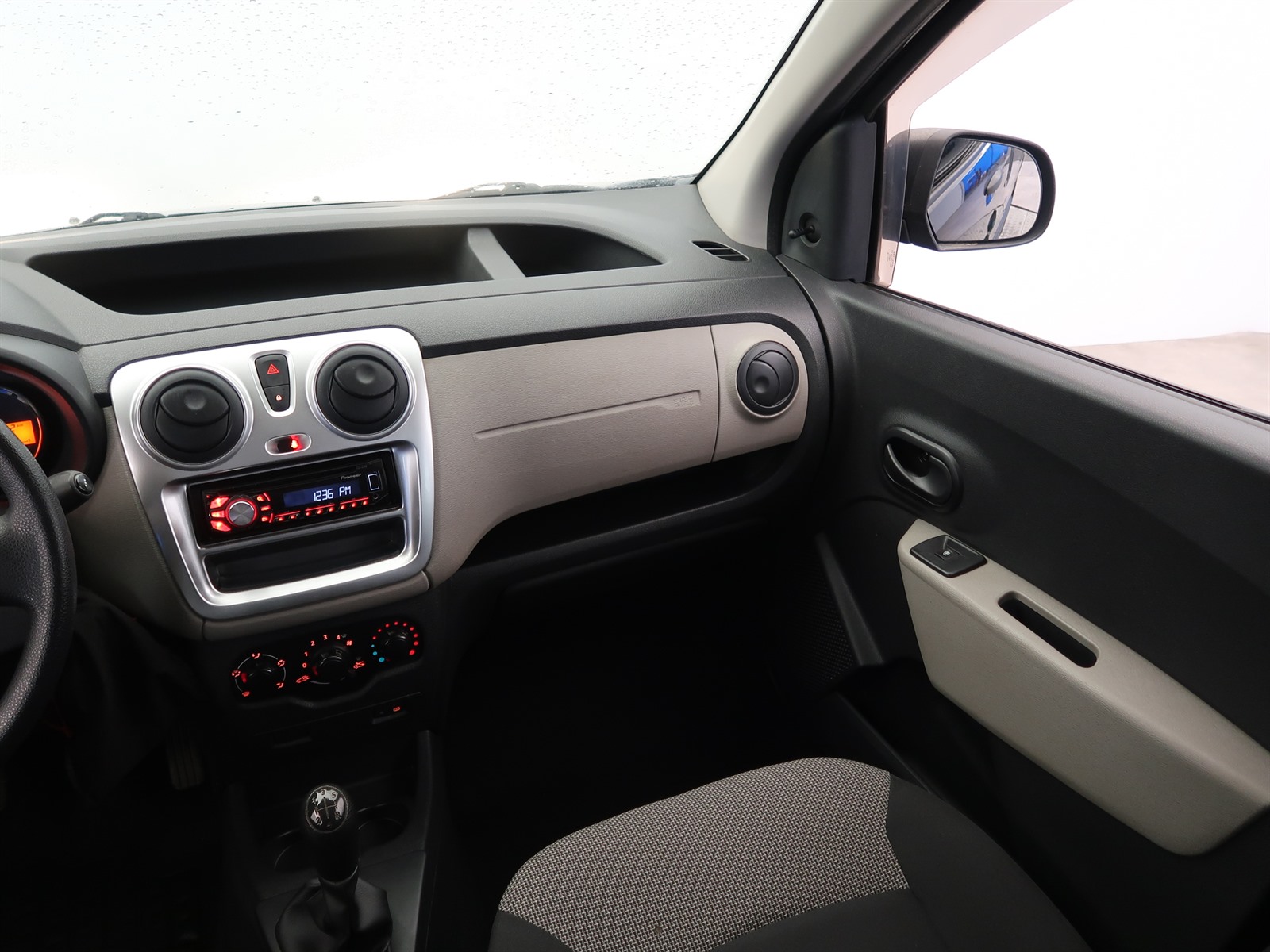 Dacia Dokker, 2014 - pohled č. 11