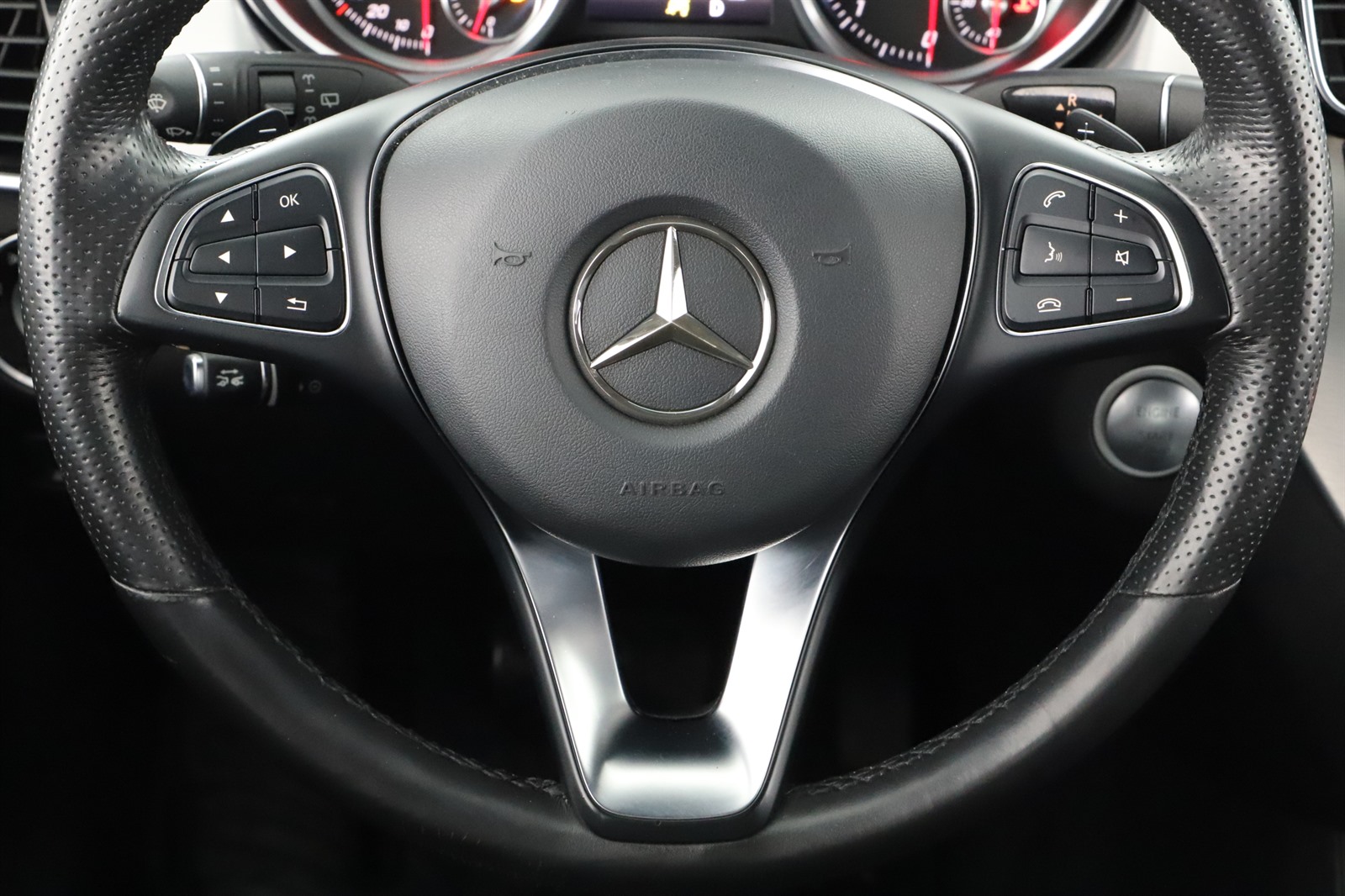 Mercedes-Benz GLE, 2015 - pohled č. 14
