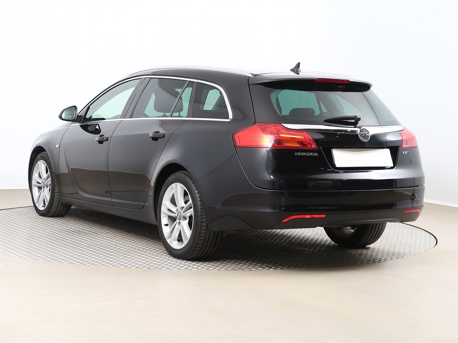 Opel Insignia, 2012 - pohled č. 5