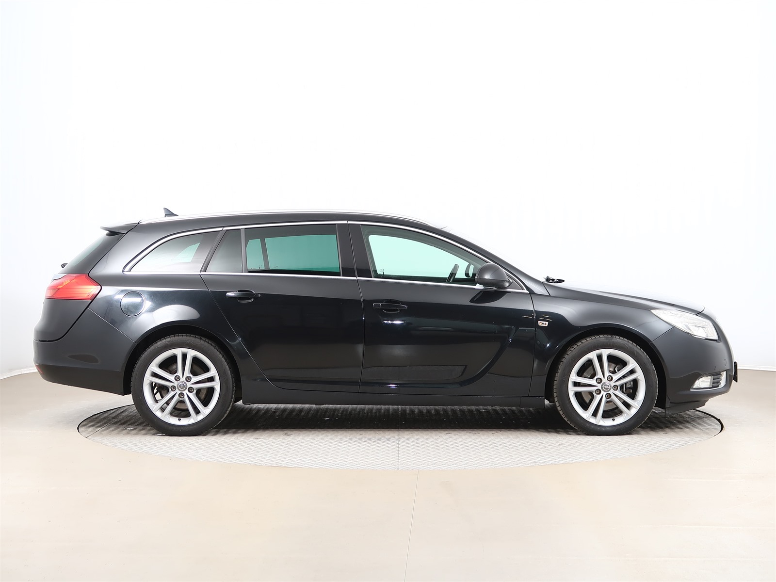 Opel Insignia, 2012 - pohled č. 8