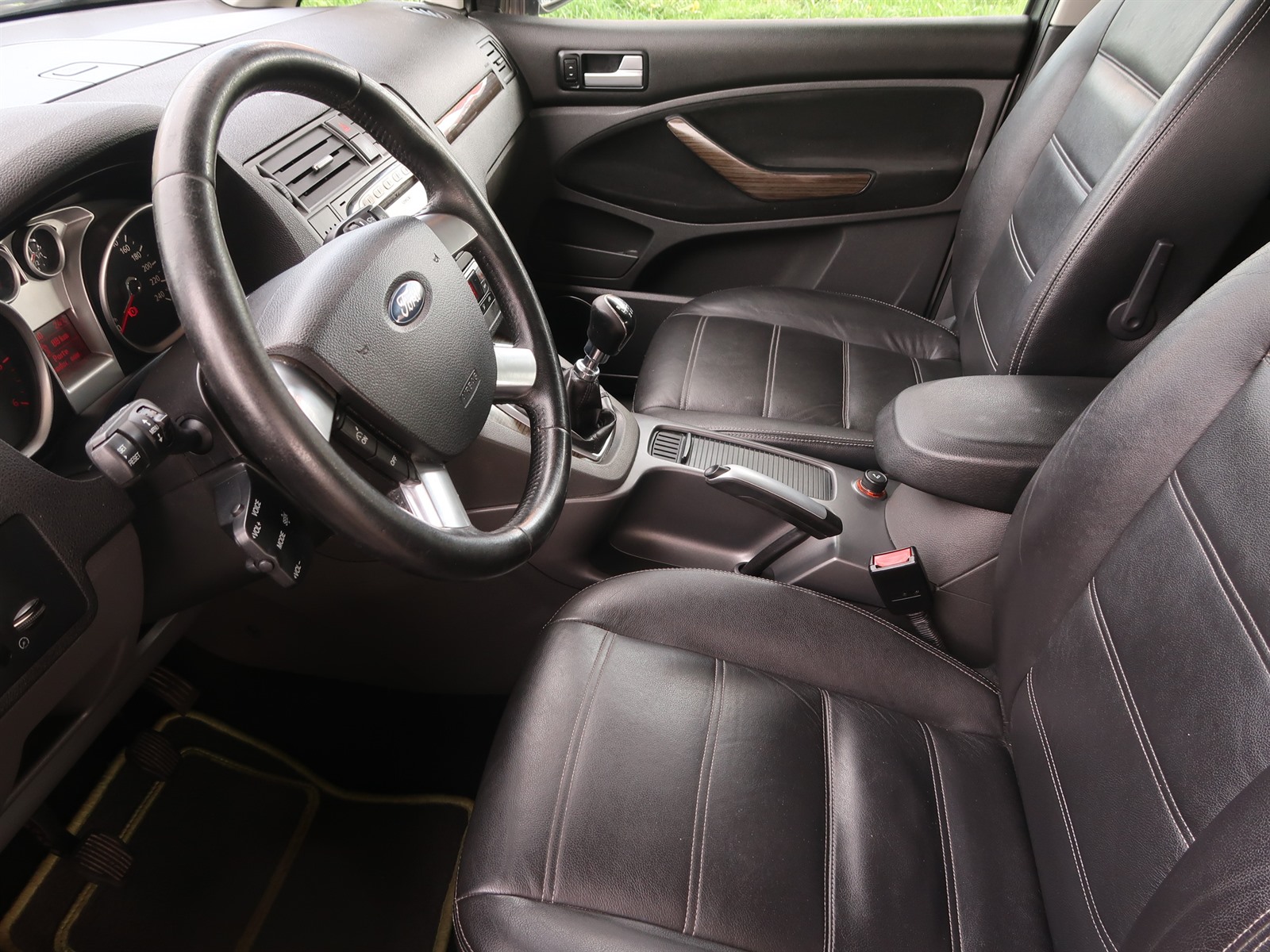Ford C-MAX, 2009 - pohled č. 16