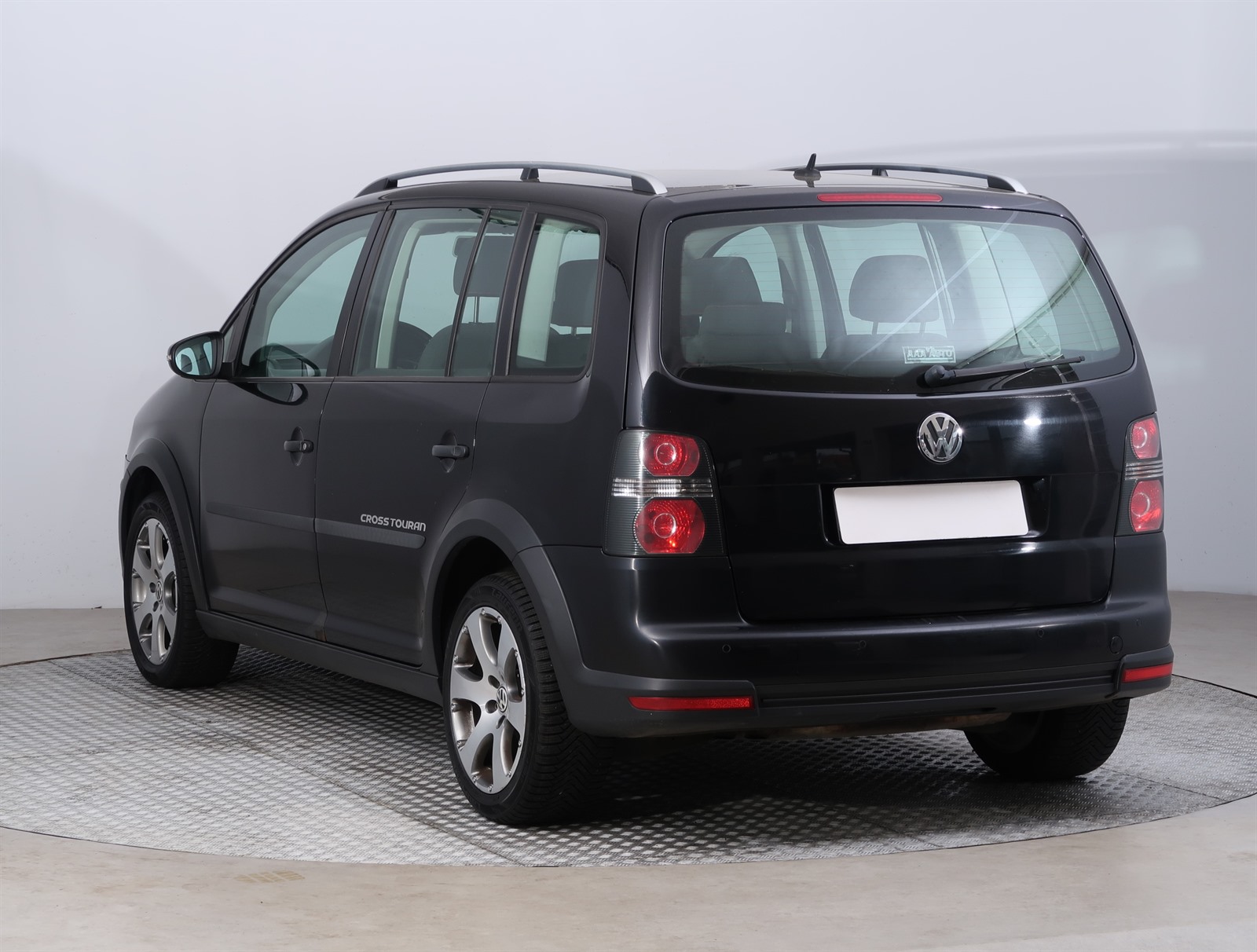 Volkswagen Touran, 2009 - pohled č. 5