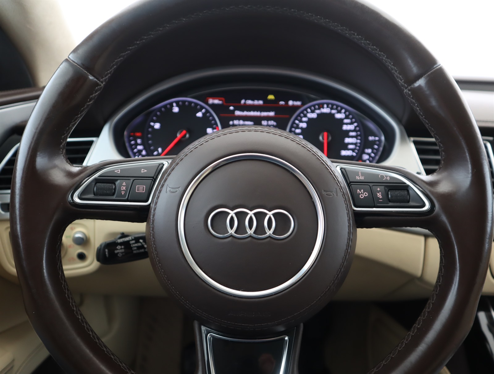 Audi A8, 2017 - pohled č. 14