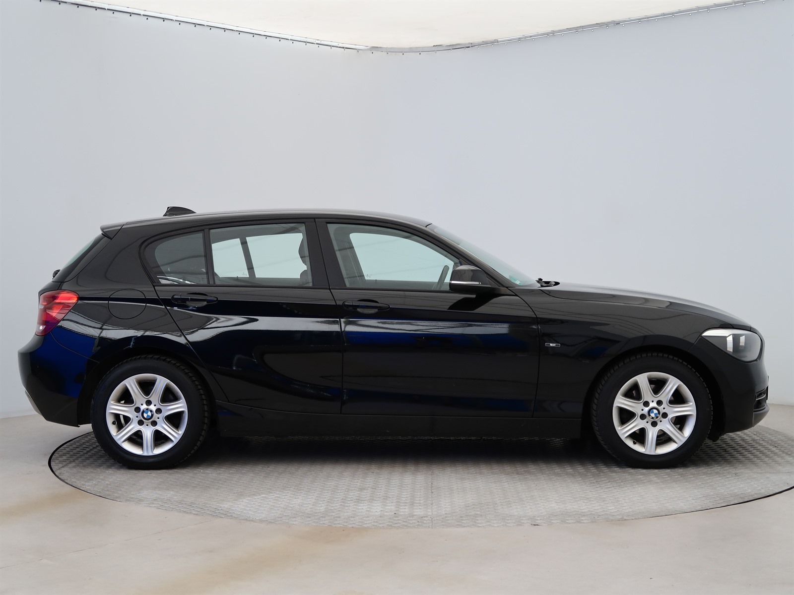 BMW 1, 2012 - pohled č. 8