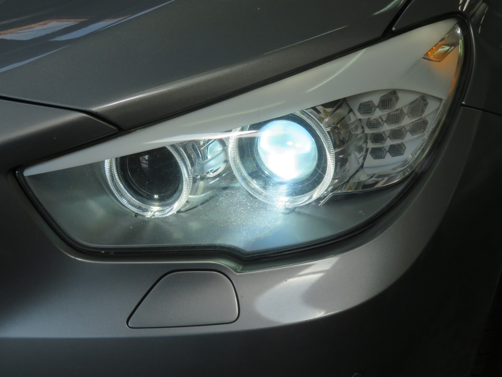 BMW 5GT, 2013 - pohled č. 22